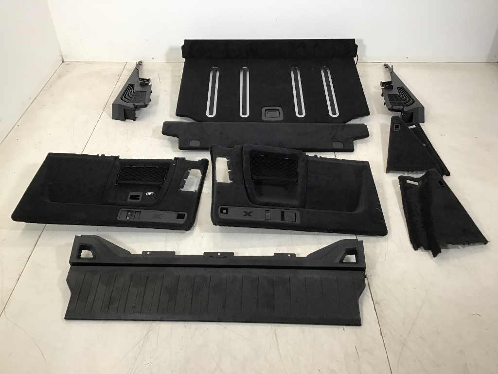 Bodenbelag Kofferraum BMW X5 (G05, F95) xDrive40d Mild-Hybrid  259 kW  352 PS (06.2023-> ) Bodenbelag Kofferraum BMW X5 (G05, F95) xDrive40d Mild-Hybrid  259 kW  352 PS (06.2023-> )