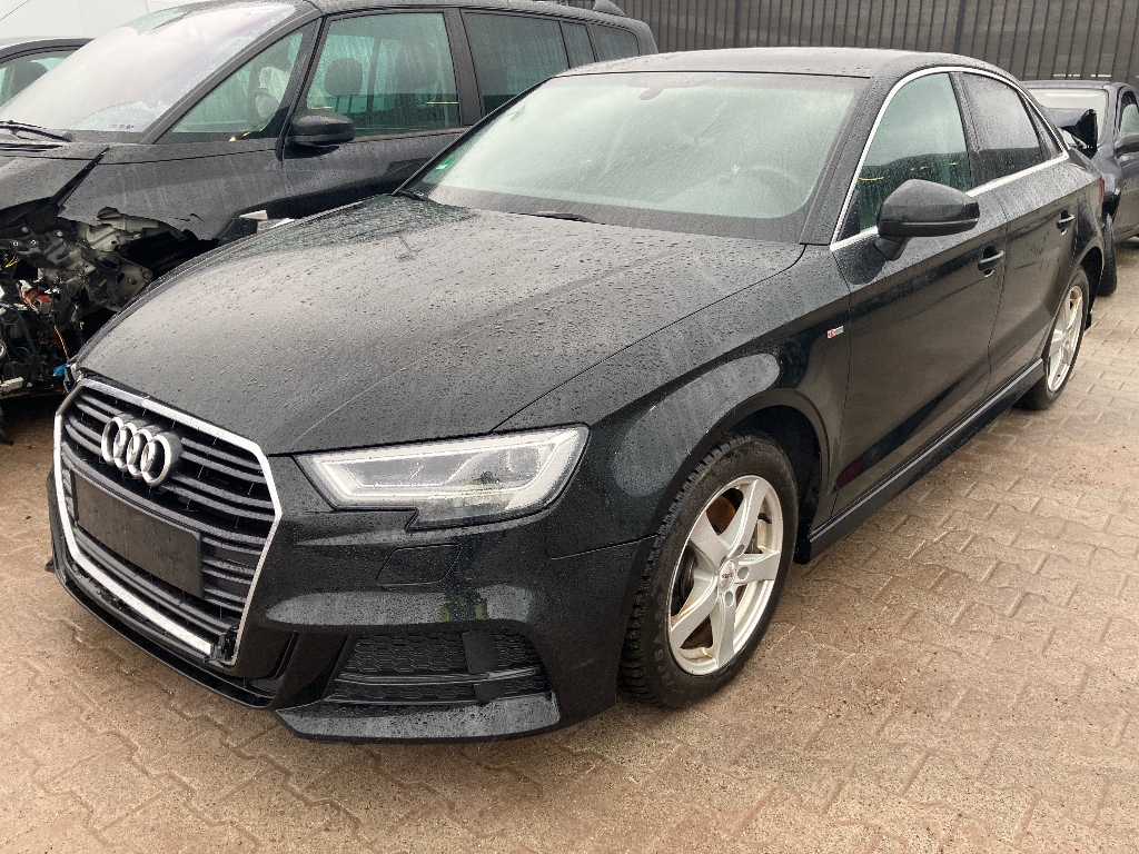 AUDI