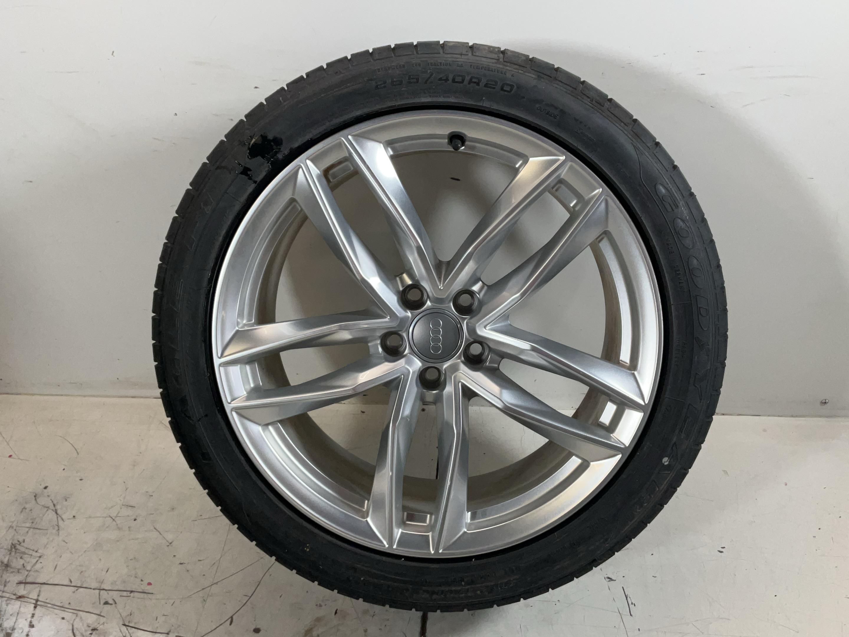 Roți complete AUDI A8 (4H) 3.0 TDI quattro  190 kW  258 PS (10.2013-01.2018)