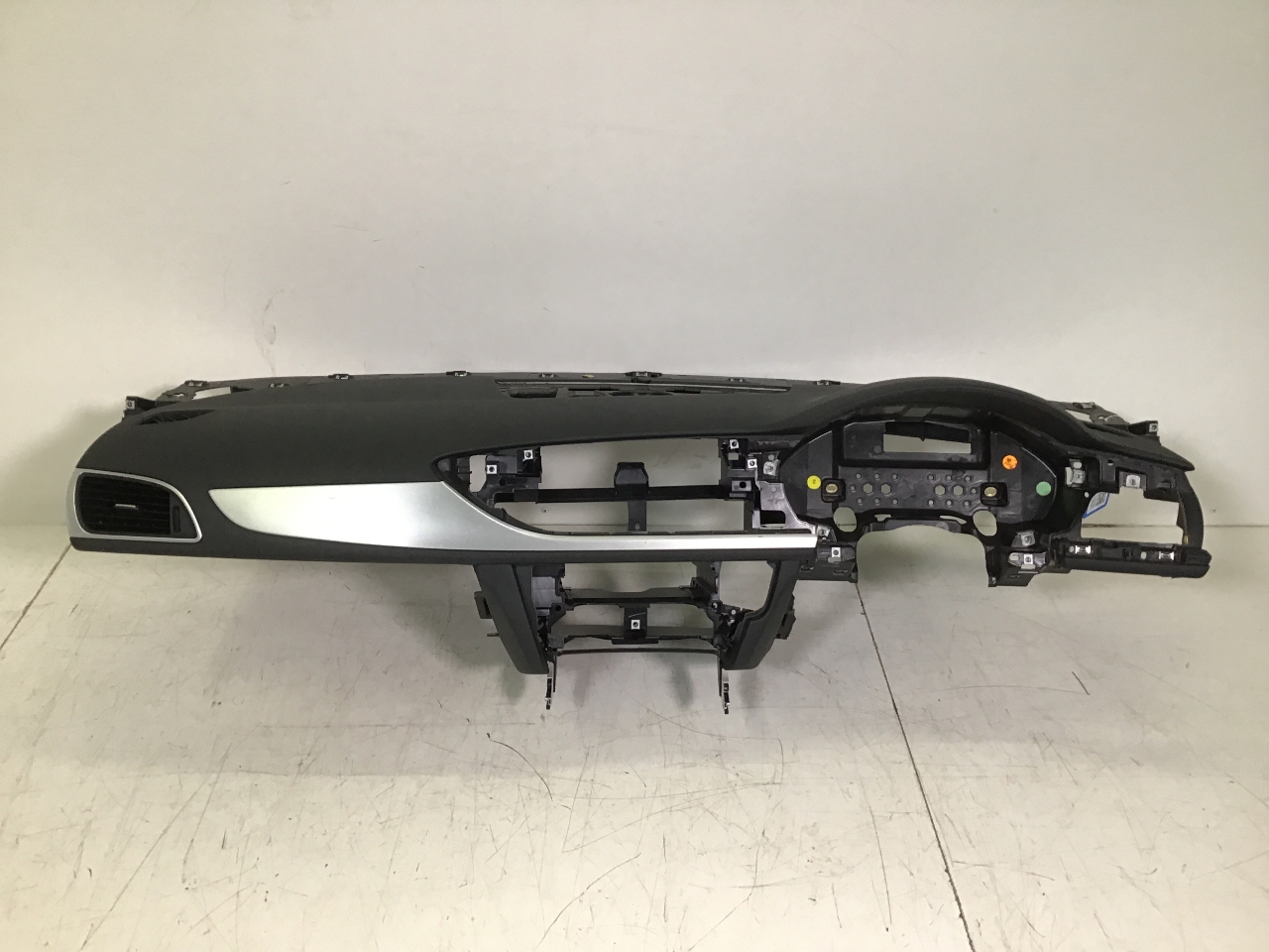 Armaturenbrett AUDI A6 Avant (4G, C7) 2.0 TDI  140 kW  190 PS (11.2013-09.2018)