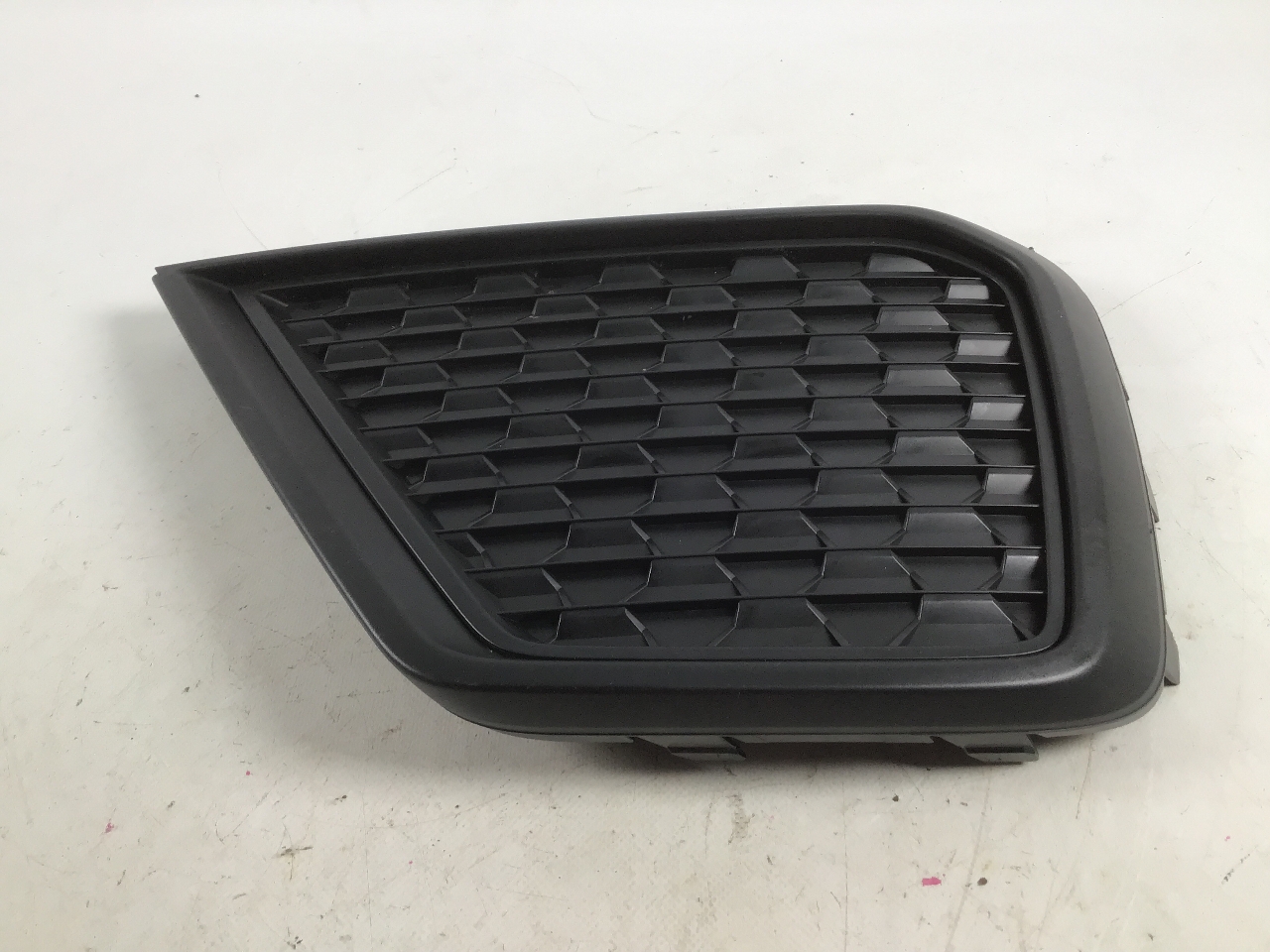 Ziergitter AUDI A1 Sportback (GBA) 25 TFSI  70 kW  95 PS (11.2018-> ) Ziergitter AUDI A1 Sportback (GBA) 25 TFSI  70 kW  95 PS (11.2018-> )