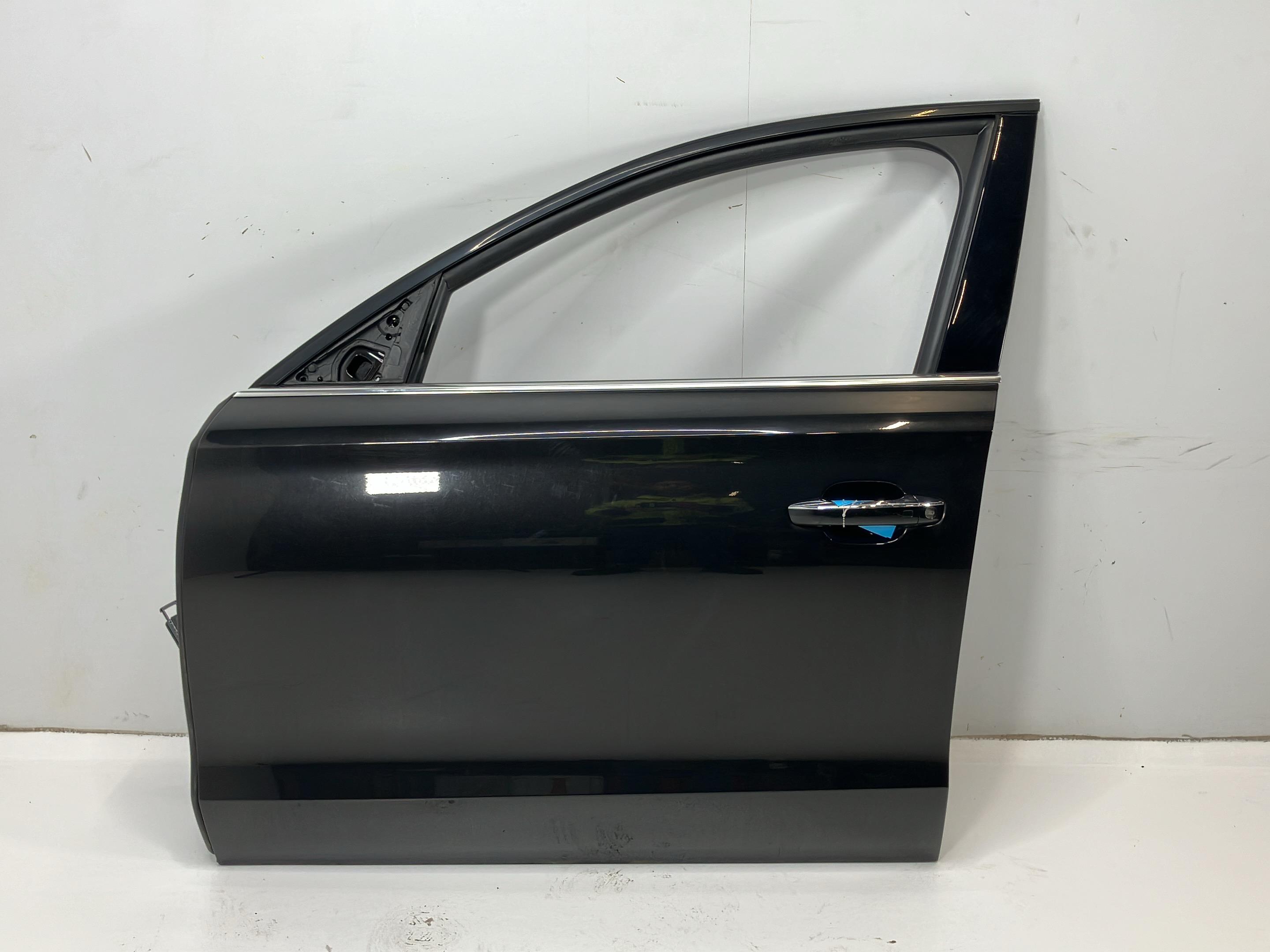 Door left front AUDI A8 (4H) 3.0 TDI quattro  190 kW  258 PS (10.2013-01.2018)