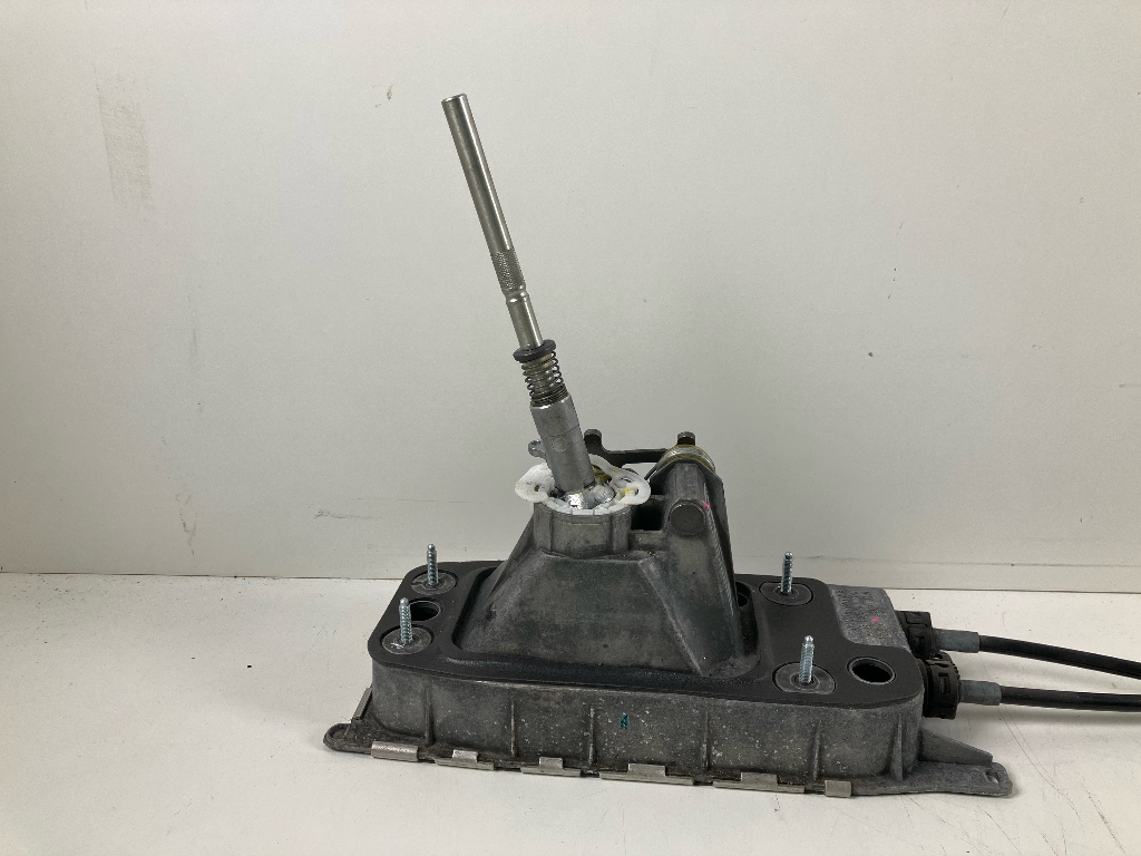 Shift console VW Passat B6 Variant (3C5) 1.6 TDI  77 kW  105 PS (08.2009-11.2010)