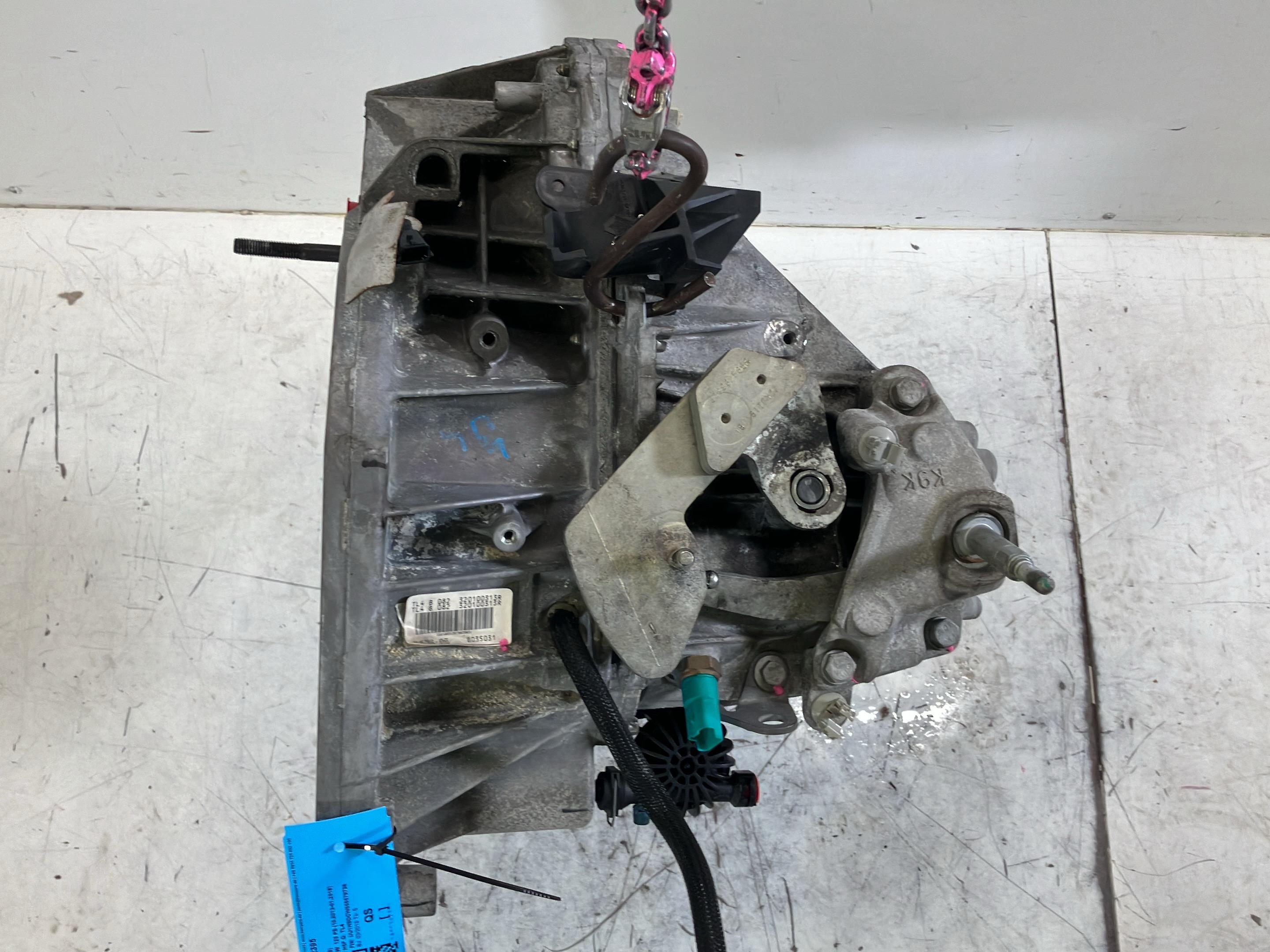 Versnellingsbak Manueel DACIA Duster (HS) 1.2 TCe 125  92 kW  125 PS (10.2013-01.2018)