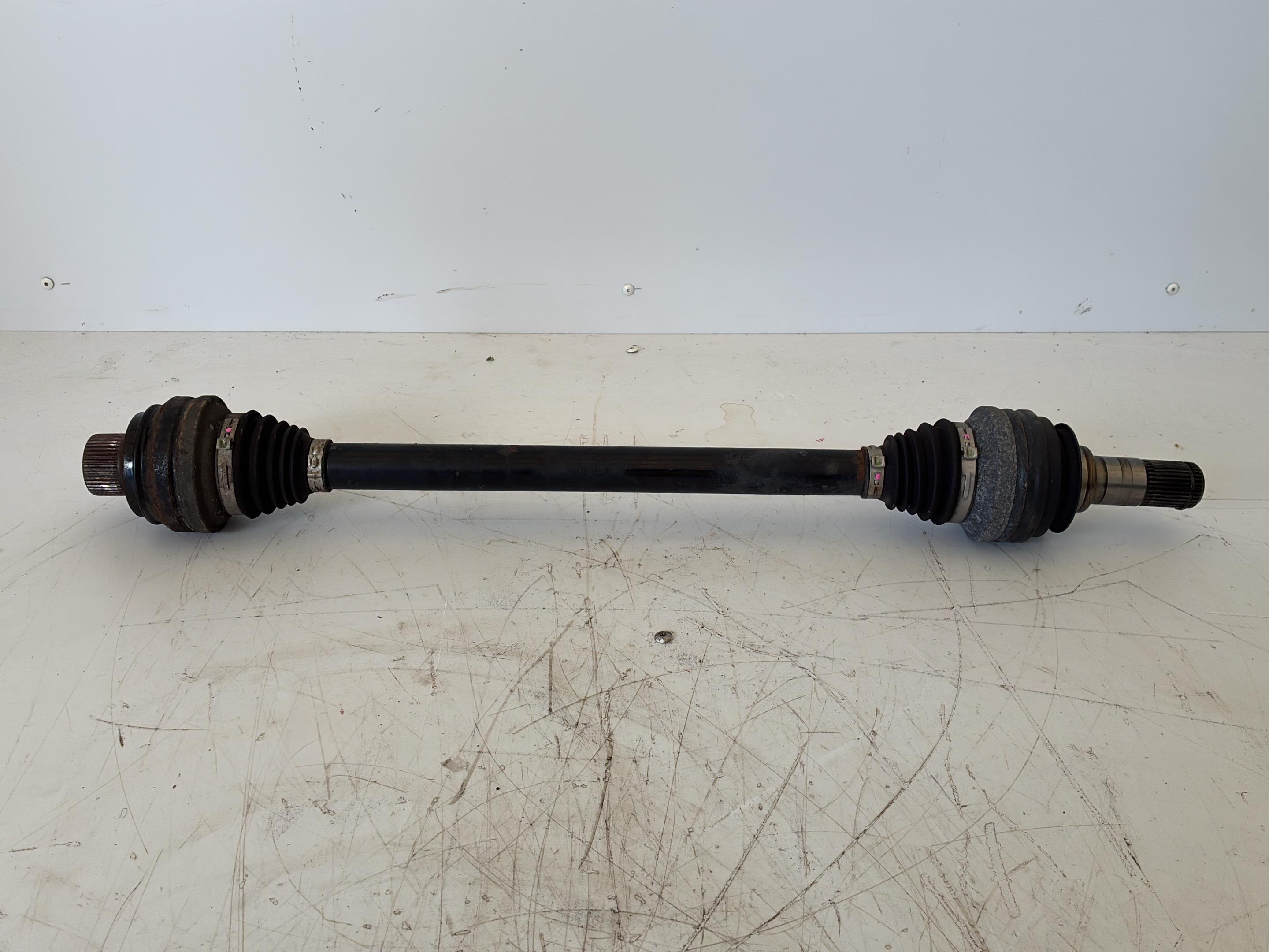 Drive shaft left rear PORSCHE Macan 1 (95B) 3.0 S Diesel  190 kW  258 PS (02.2014-> )