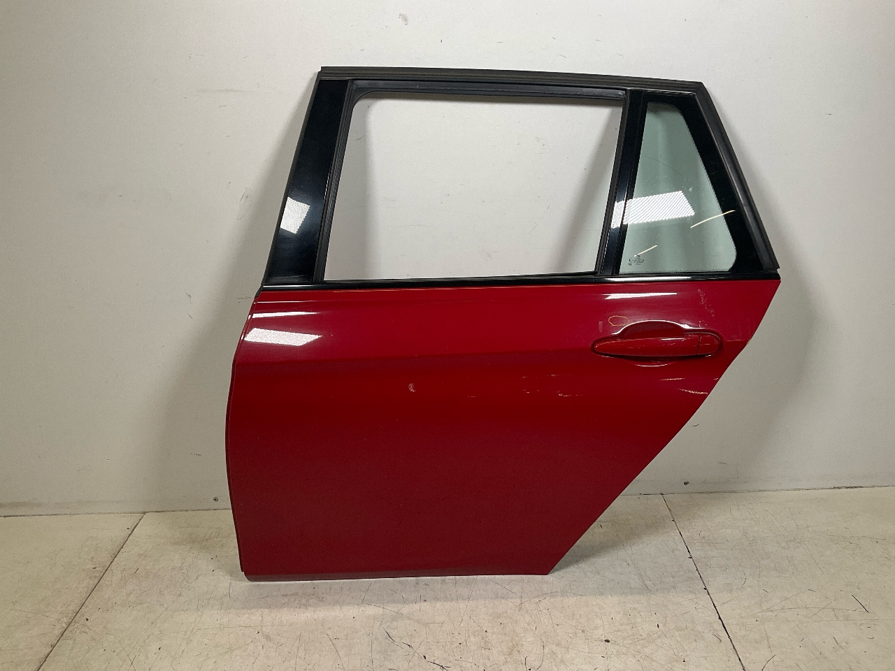 Door left rear BMW 3er Touring (F31) 320d xDrive  135 kW  184 PS (01.2012-06.2015)