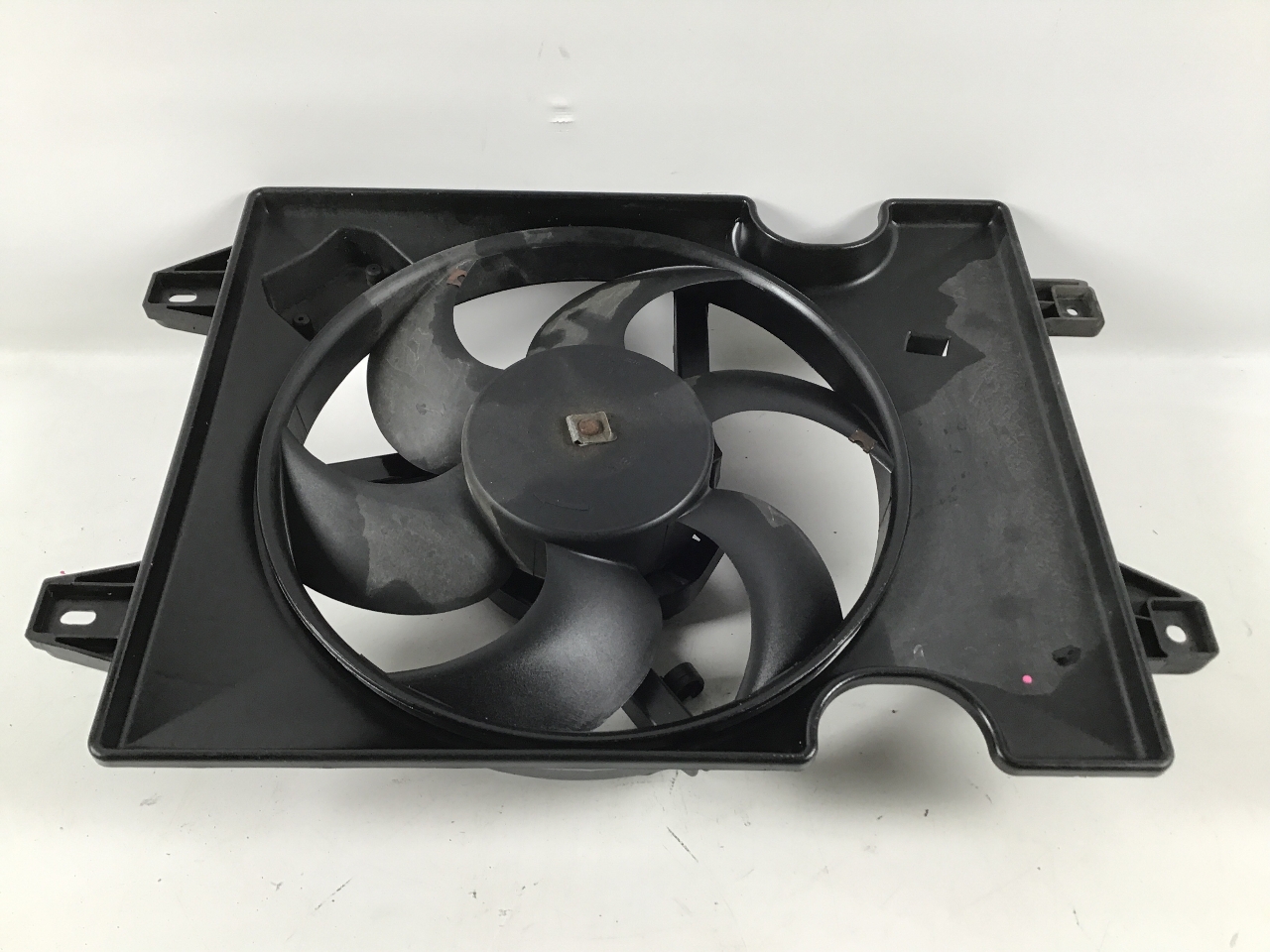 Elektrolüfter FERRARI 360 Spider (F131) 3.6 Modena  294 kW  400 PS (02.2000-08.2005) Elektrolüfter FERRARI 360 Spider (F131) 3.6 Modena  294 kW  400 PS (02.2000-08.2005)