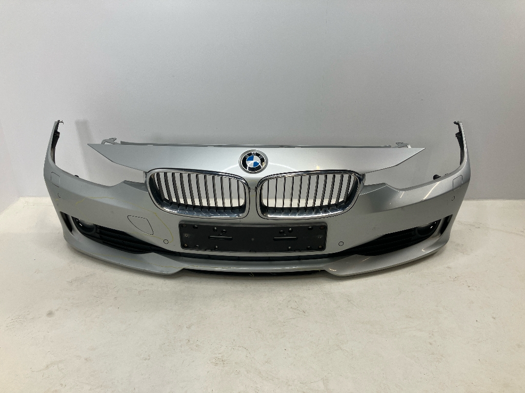 Bumper front BMW 3er (F30, F80) 320d  120 kW  163 PS (04.2011-10.2018) Bumper front BMW 3er (F30, F80) 320d  120 kW  163 PS (04.2011-10.2018)