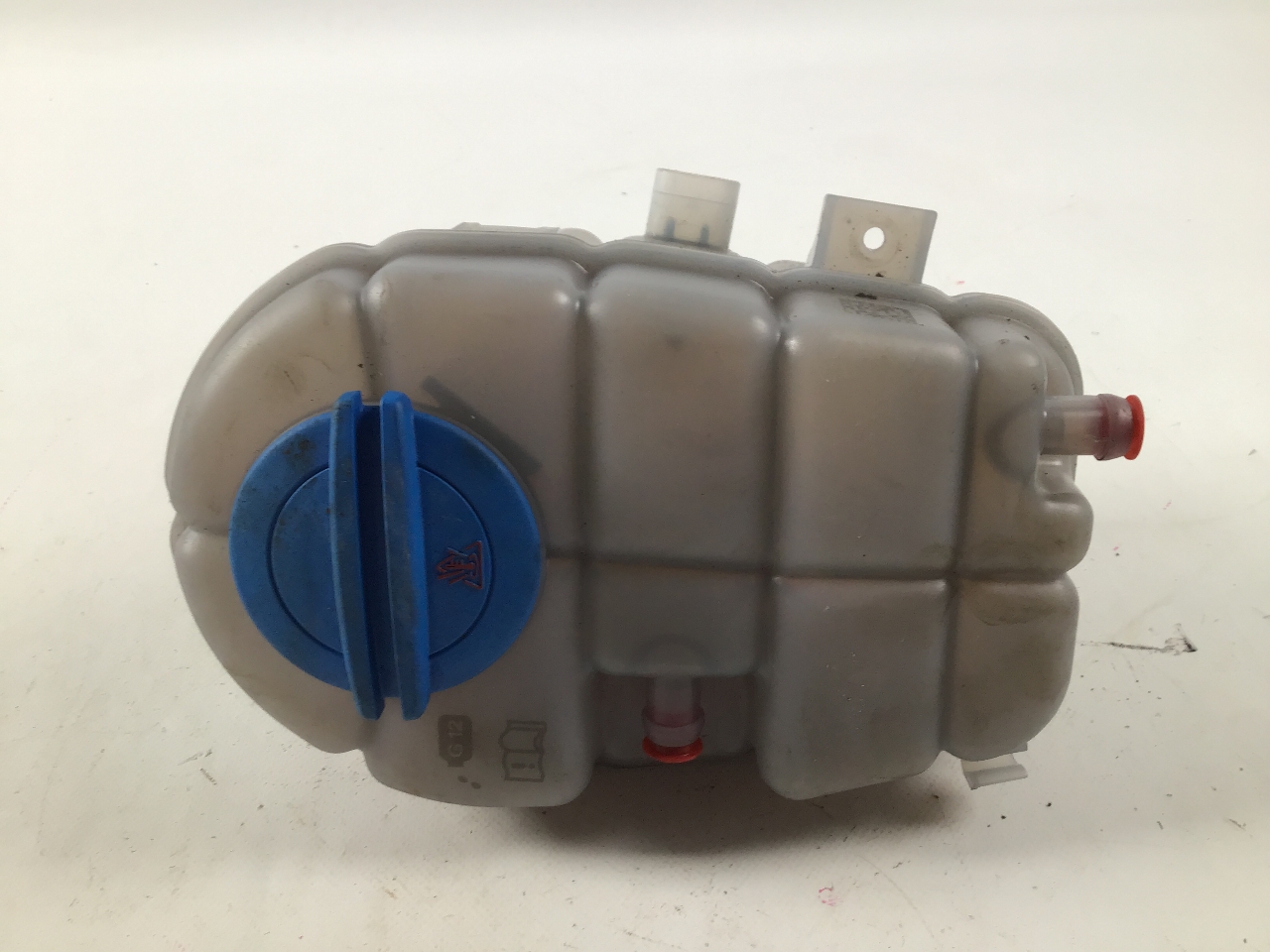 Ausgleichsbehälter AUDI A6 Avant (4G, C7) RS6 quattro  445 kW  605 PS (11.2015-09.2018) Ausgleichsbehälter AUDI A6 Avant (4G, C7) RS6 quattro  445 kW  605 PS (11.2015-09.2018)