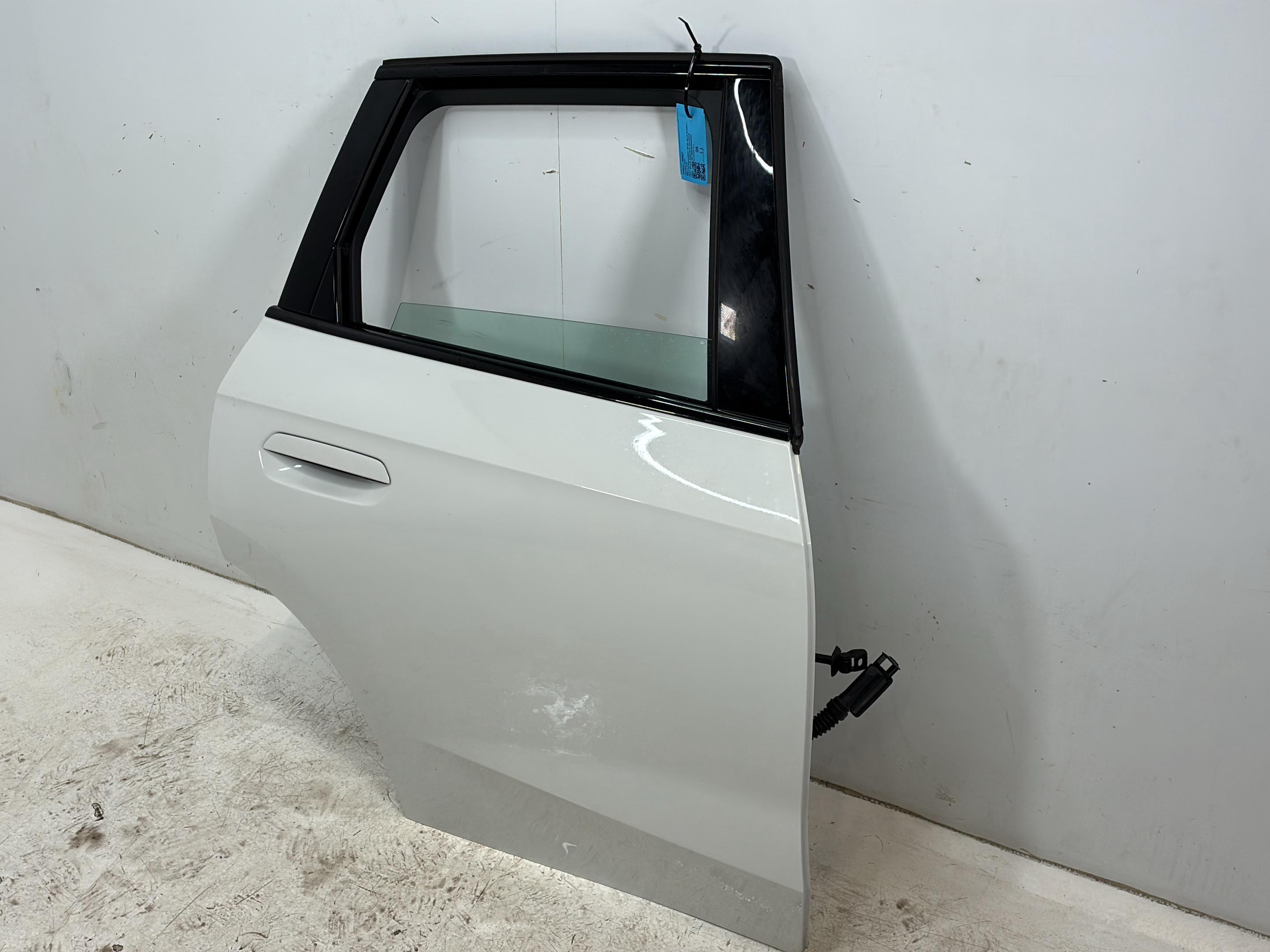 Door right rear BMW X1 (U11) xDrive 25e Plug-in-Hybrid  180 kW  245 PS (07.2022-> )