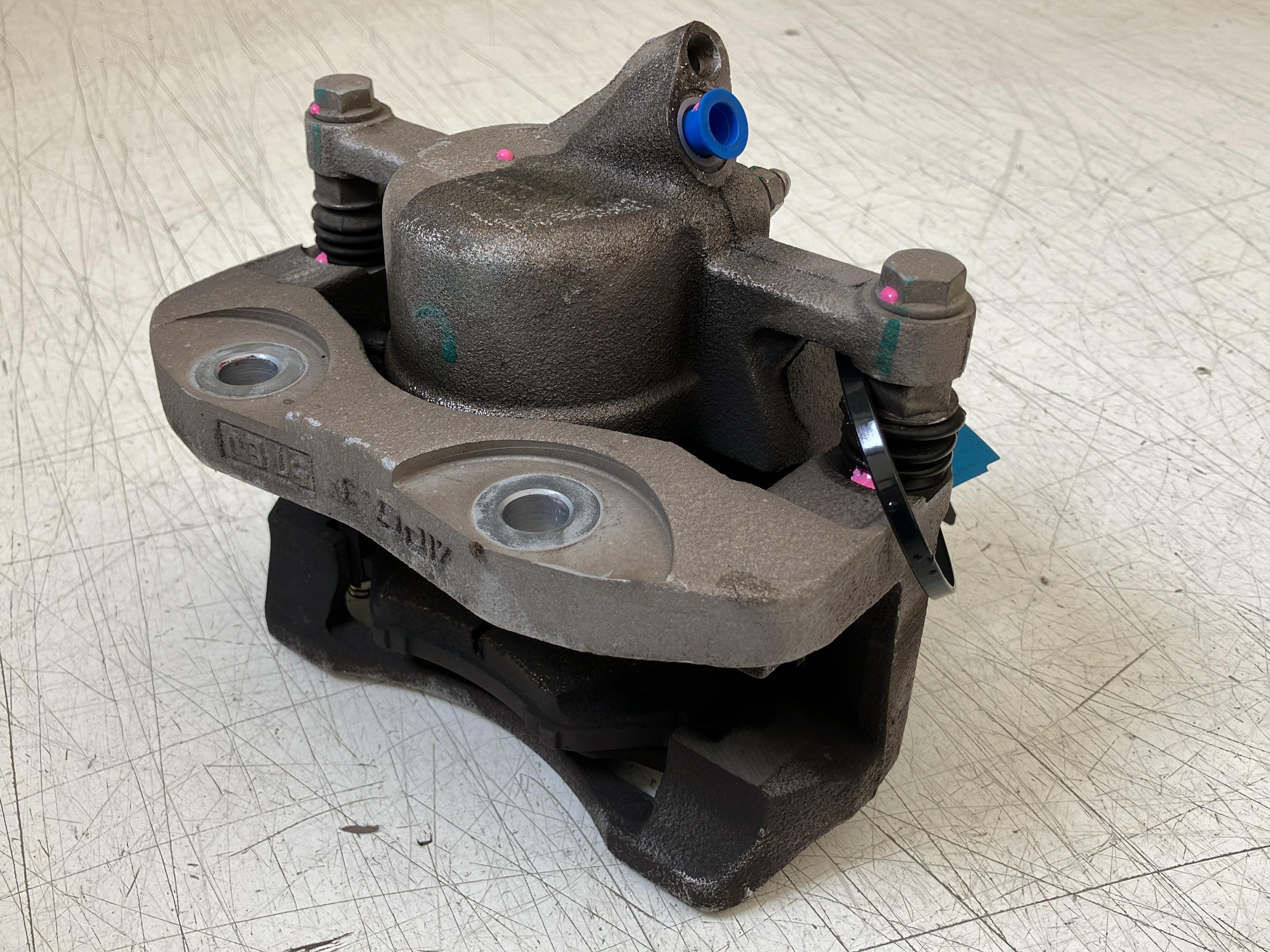 Brake caliper right front OPEL Corsa F (P2JO) 1.2  74 kW  101 PS (07.2019-> )