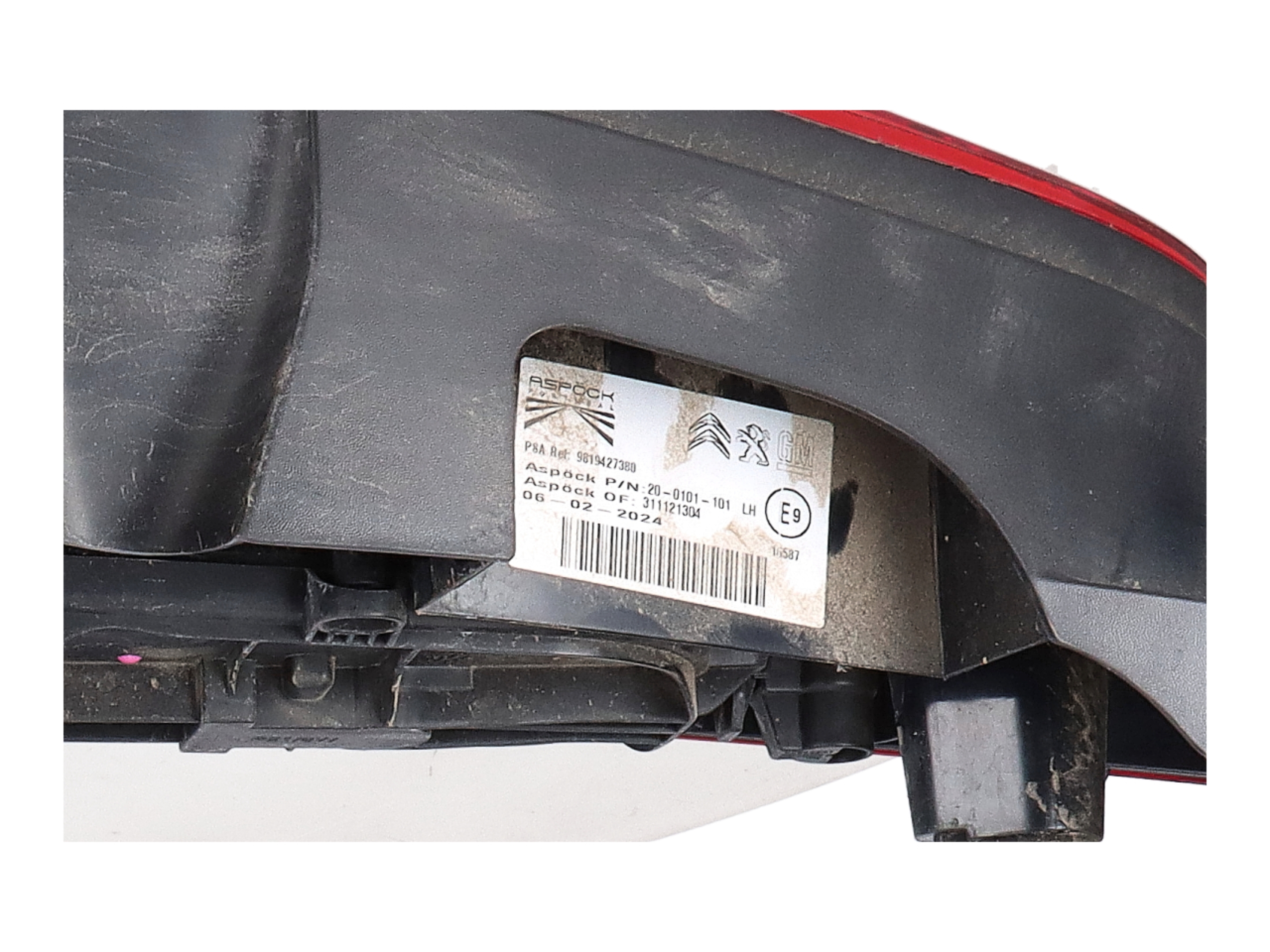 Achterlicht links PEUGEOT Rifter 1.5 BlueHDi 100  75 kW  102 PS (09.2018-> )