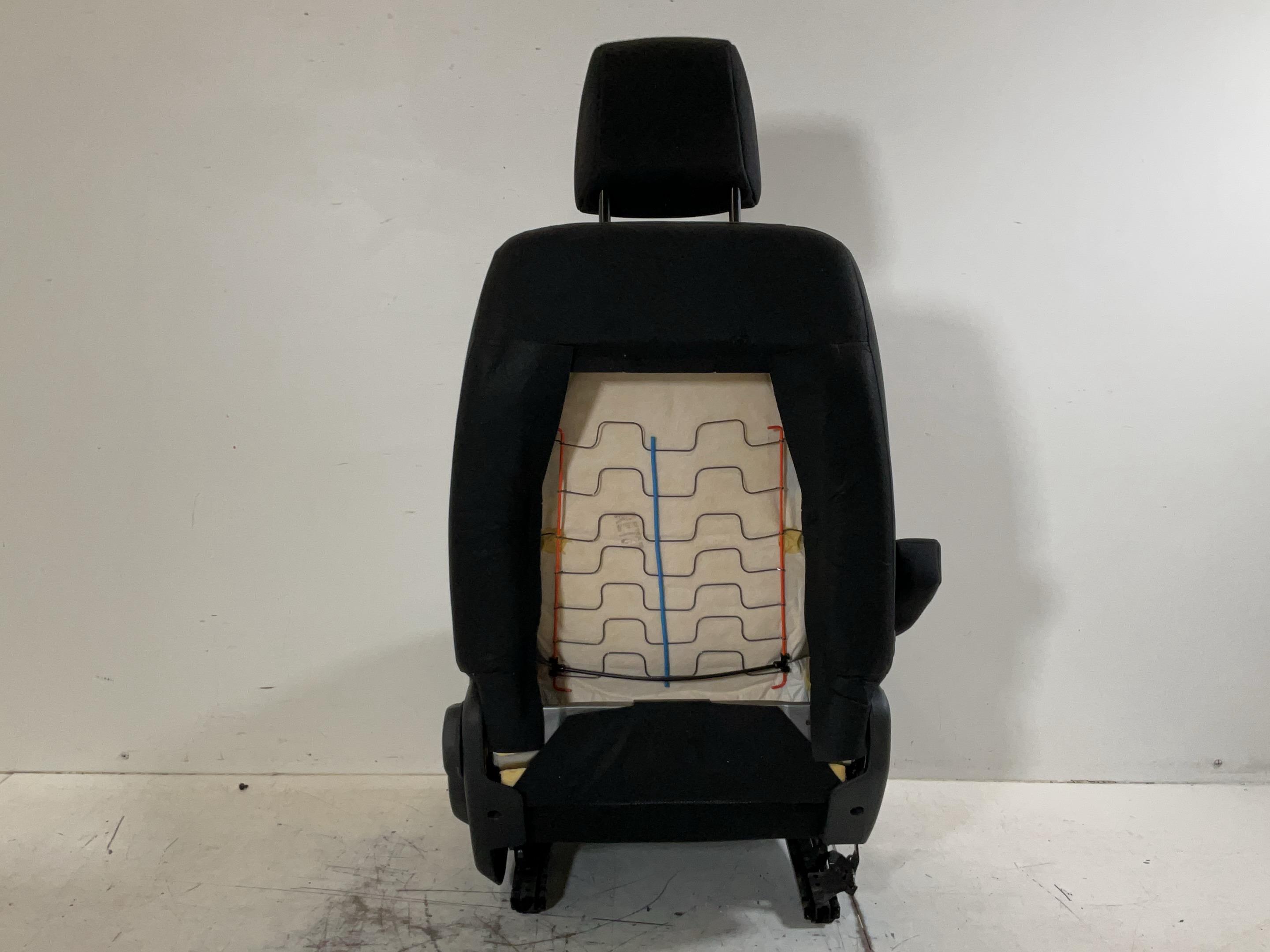 Seat left front PEUGEOT Expert III Kasten (V) E-Expert Hydrogen  100 kW  136 PS (10.2024-> )
