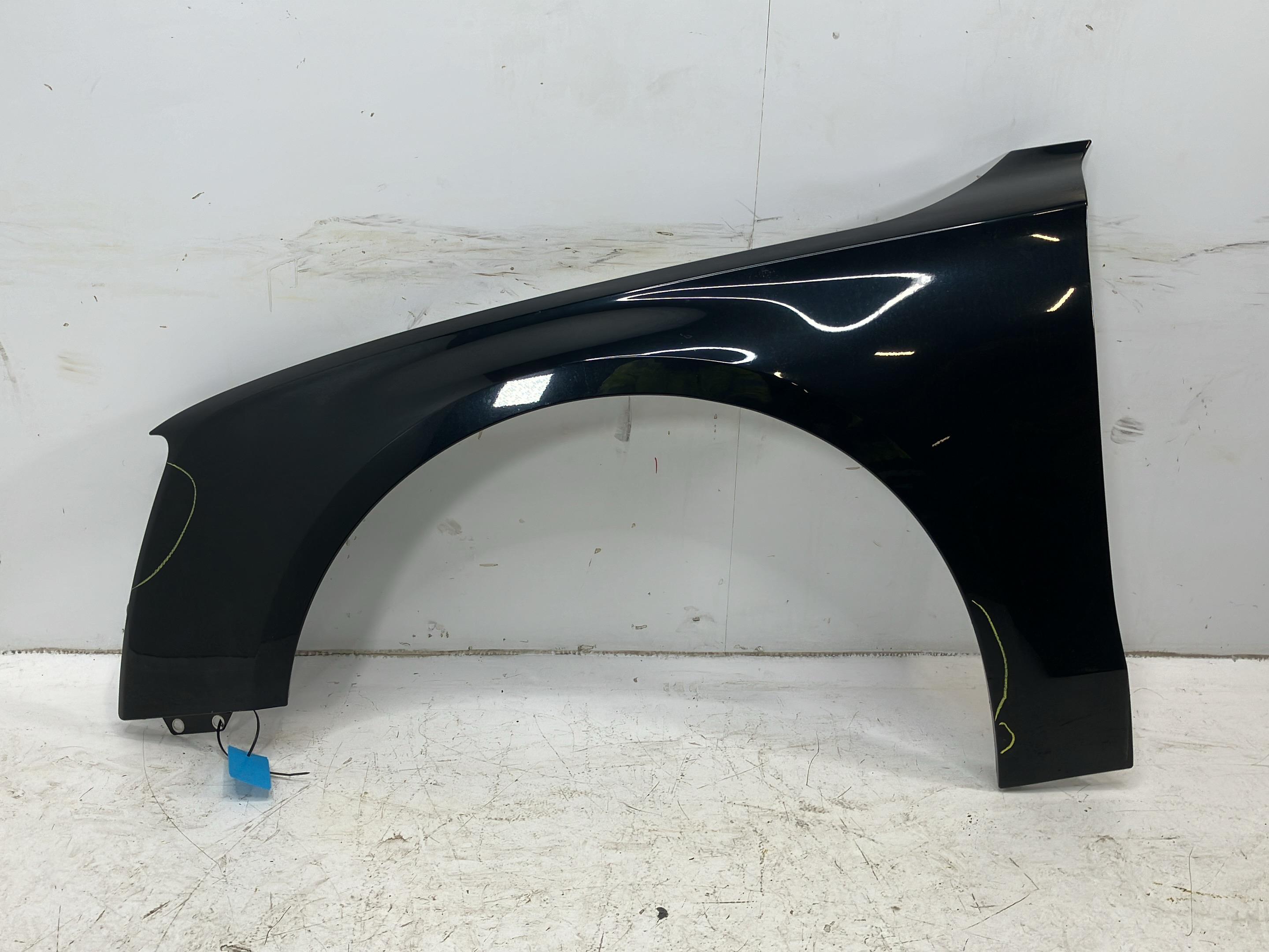 Fender left front AUDI A8 (4H) 3.0 TDI quattro  190 kW  258 PS (10.2013-01.2018)
