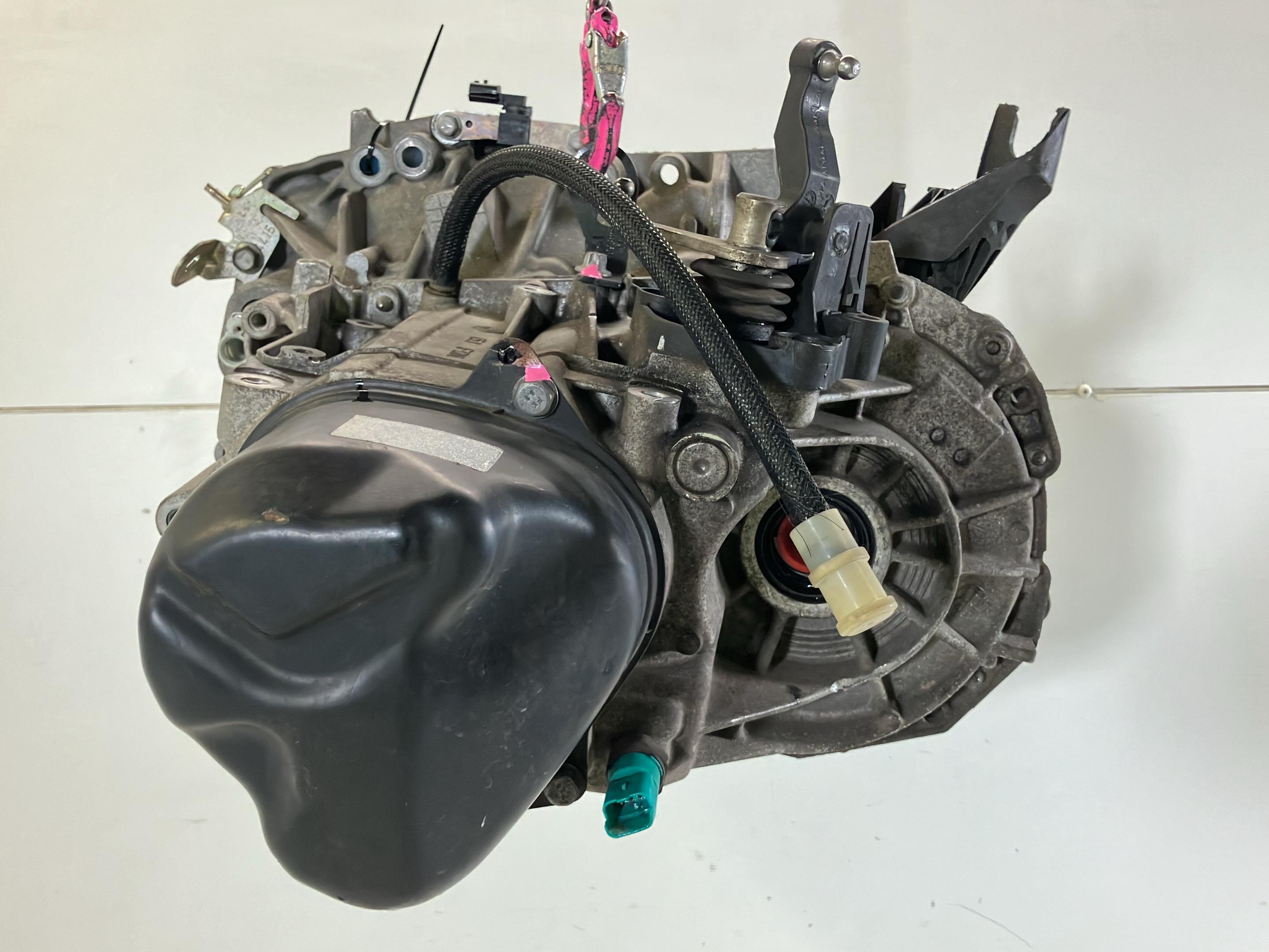 Manual gearbox RENAULT Clio Grandtour IV (R) 1.2 16V  54 kW  73 PS (01.2013-> )