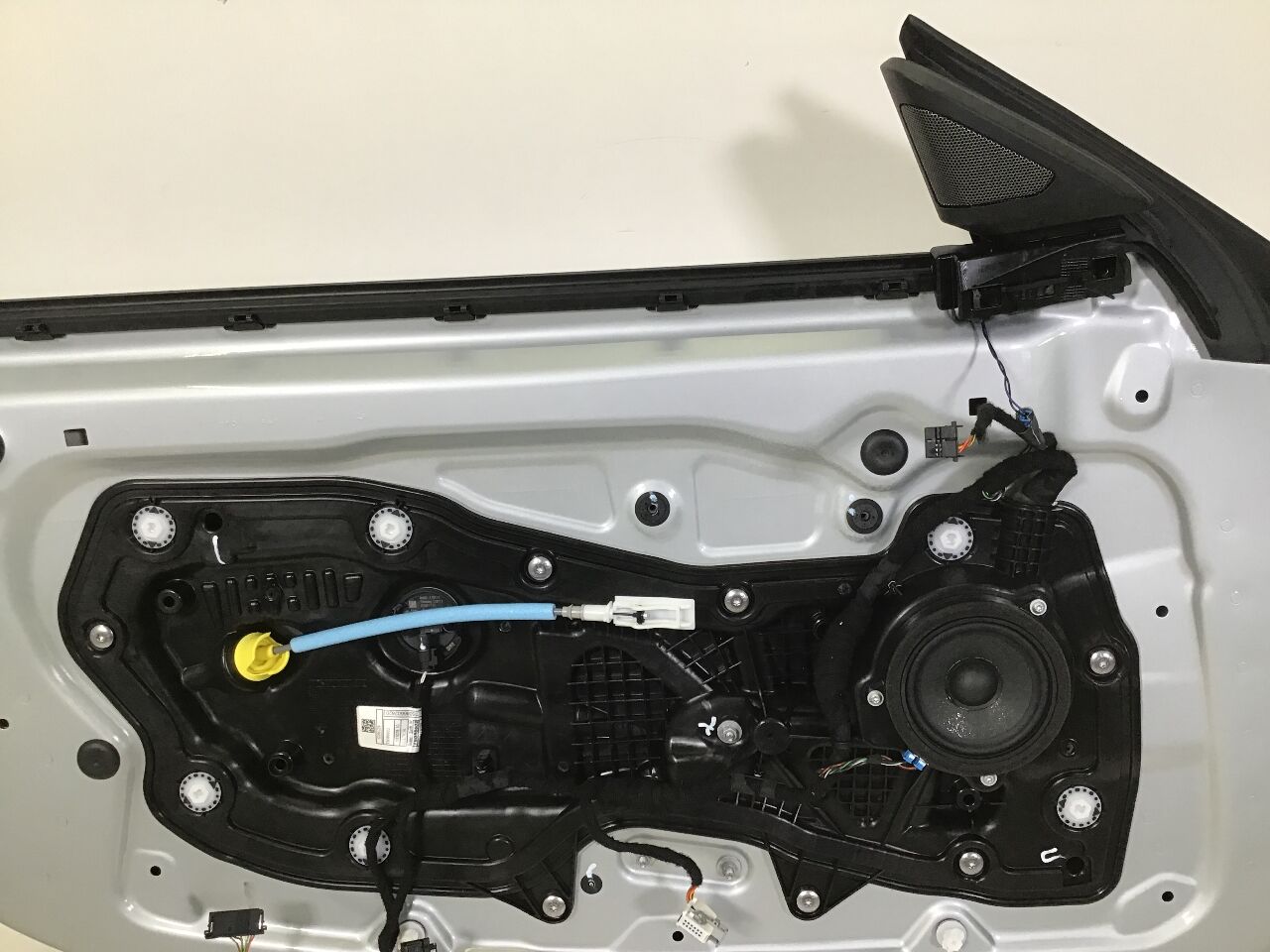 Portier links BMW Z4 Roadster (G29) sDrive 30i  190 kW  258 PS (11.2018-> )