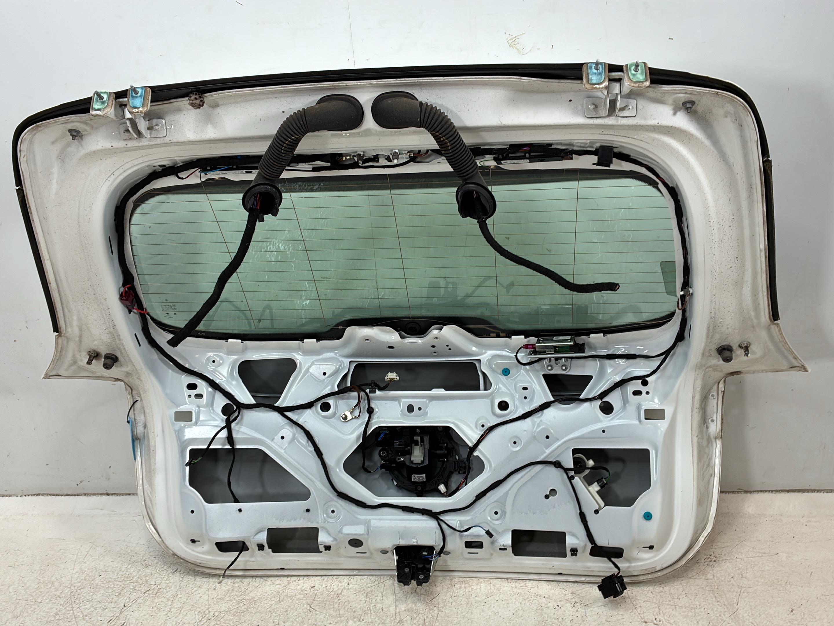 Hayon / capacul portbagajului MERCEDES-BENZ EQA (H243) EQA 250  140 kW  190 PS (02.2021-> )
