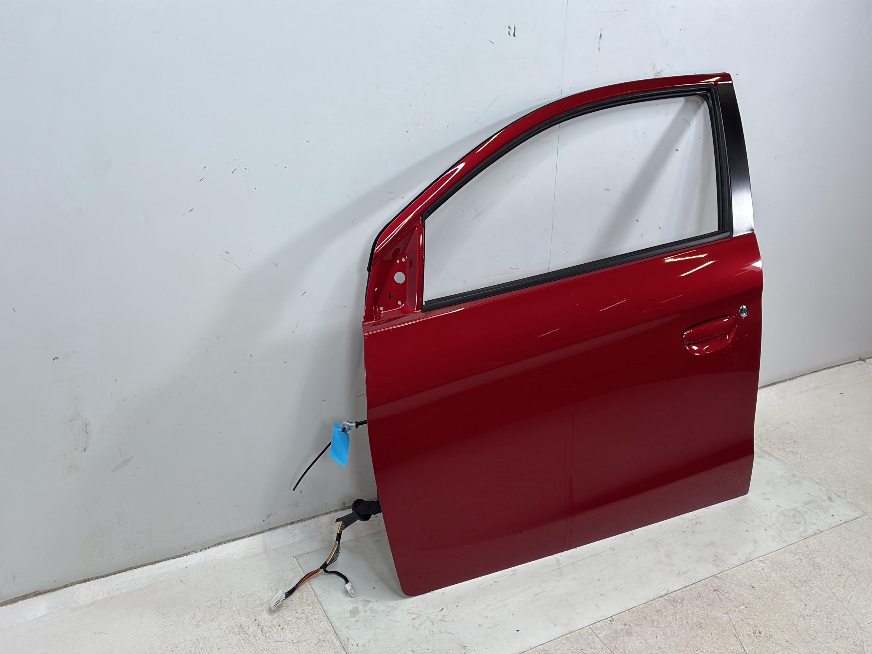 Tür links vorne MITSUBISHI Space Star VI Schrägheck (A0) 1.2  52 kW  71 PS (08.2020-> )