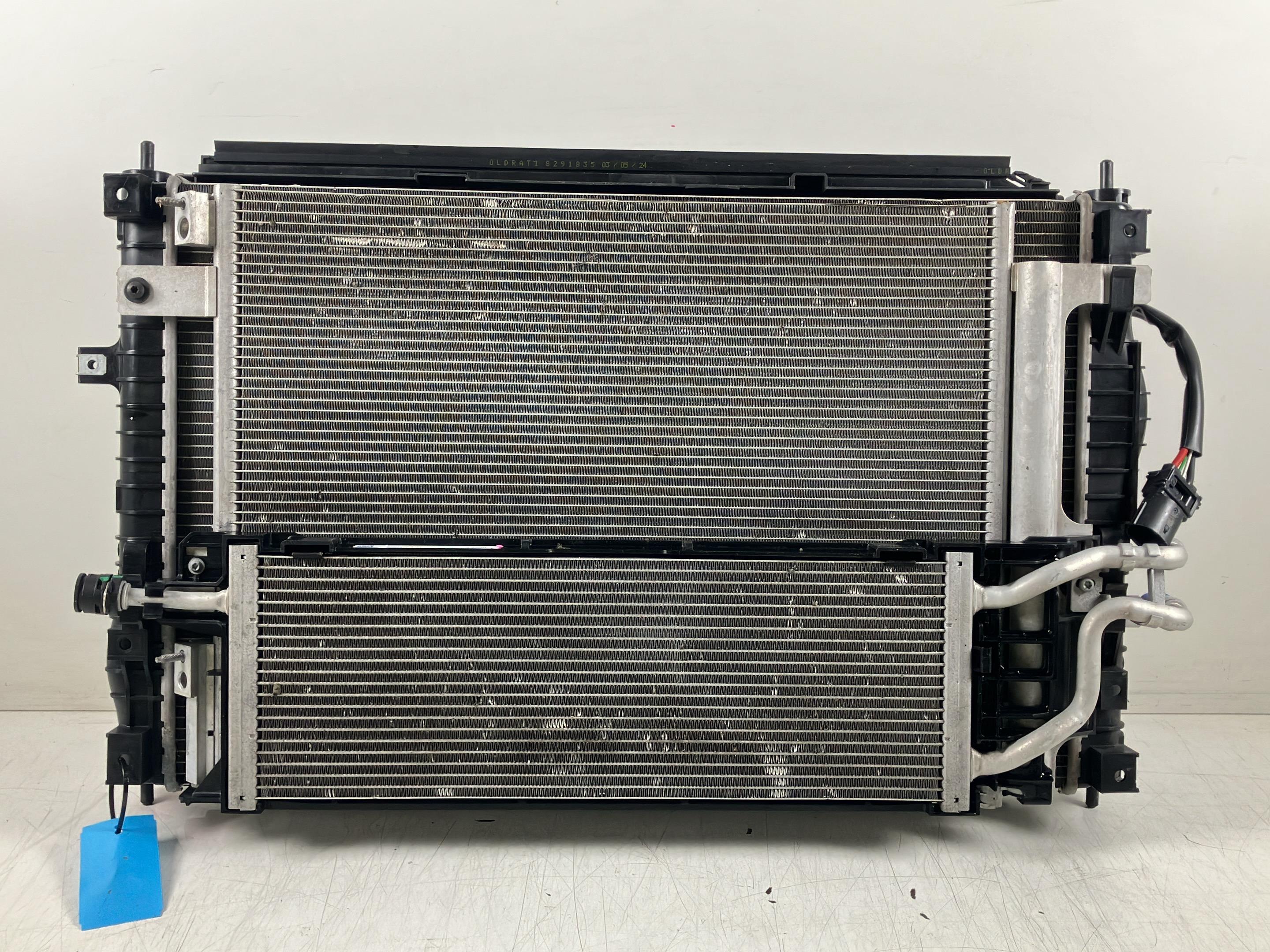 Pakiet chłodnicy bez tylnego zderzaka CITROEN Jumpy Kasten (V) e-Jumpy HYDROGEN  100 kW  136 PS (10.2024-> )