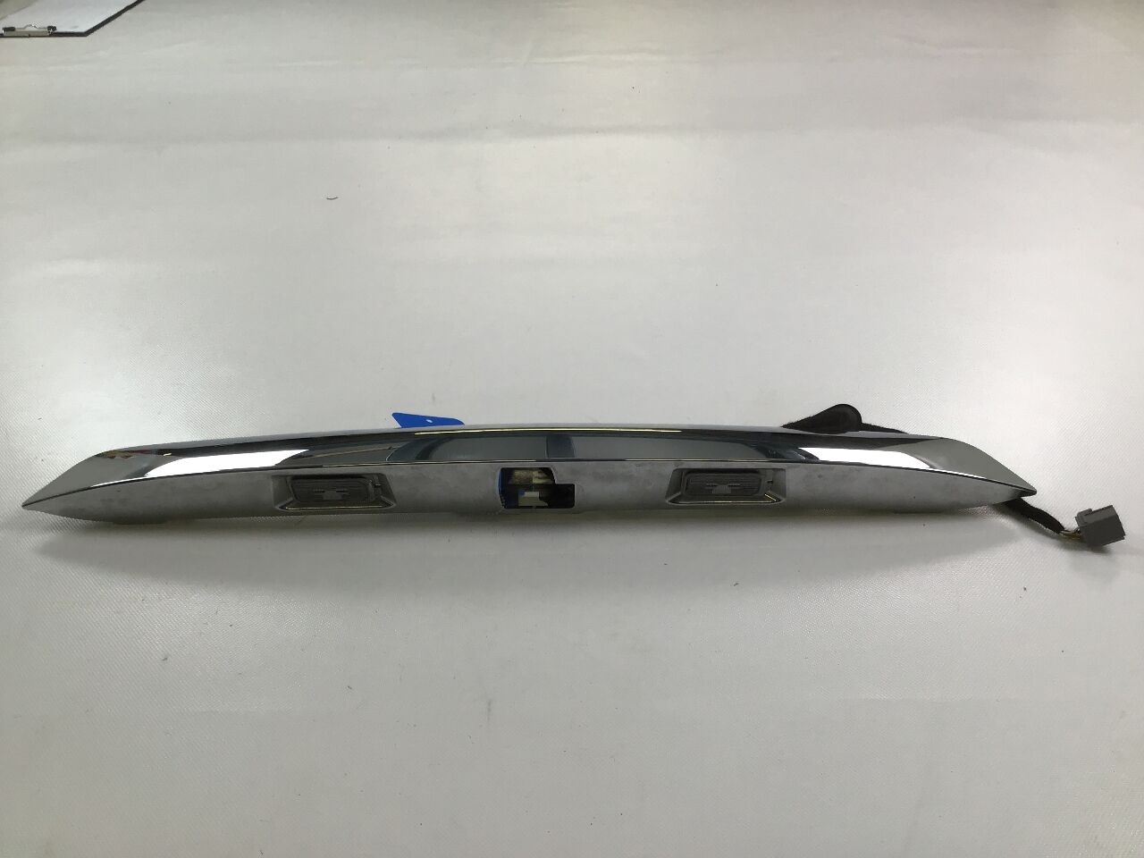 Tail gate grip FORD EcoSport 1.0 EcoBoost  103 kW  140 PS (03.2016-> )