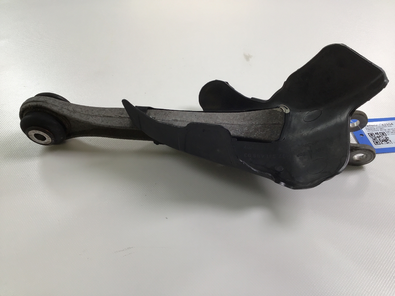 Querlenker rechts hinten oben PORSCHE 911 (997) 3.8 Carrera S  283 kW  385 PS (06.2008-12.2011) Querlenker rechts hinten oben PORSCHE 911 (997) 3.8 Carrera S  283 kW  385 PS (06.2008-12.2011)