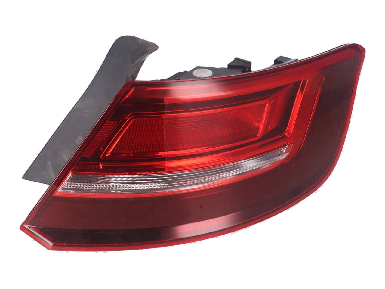 Tail-lamp right outside AUDI A3 Sportback (8V) 2.0 TDI  110 kW  150 PS (09.2012-> ) Tail-lamp right outside AUDI A3 Sportback (8V) 2.0 TDI  110 kW  150 PS (09.2012-> )