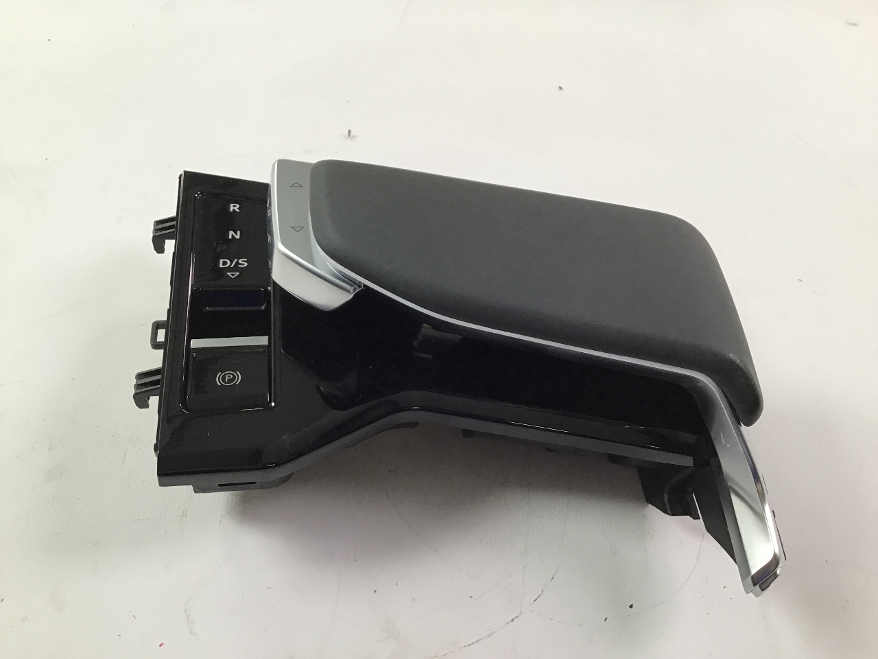 Levier de changement de vitesse AUDI e-tron (GEN) Electric quattro  300 kW  408 PS (09.2018-> ) Levier de changement de vitesse AUDI e-tron (GEN) Electric quattro  300 kW  408 PS (09.2018-> )