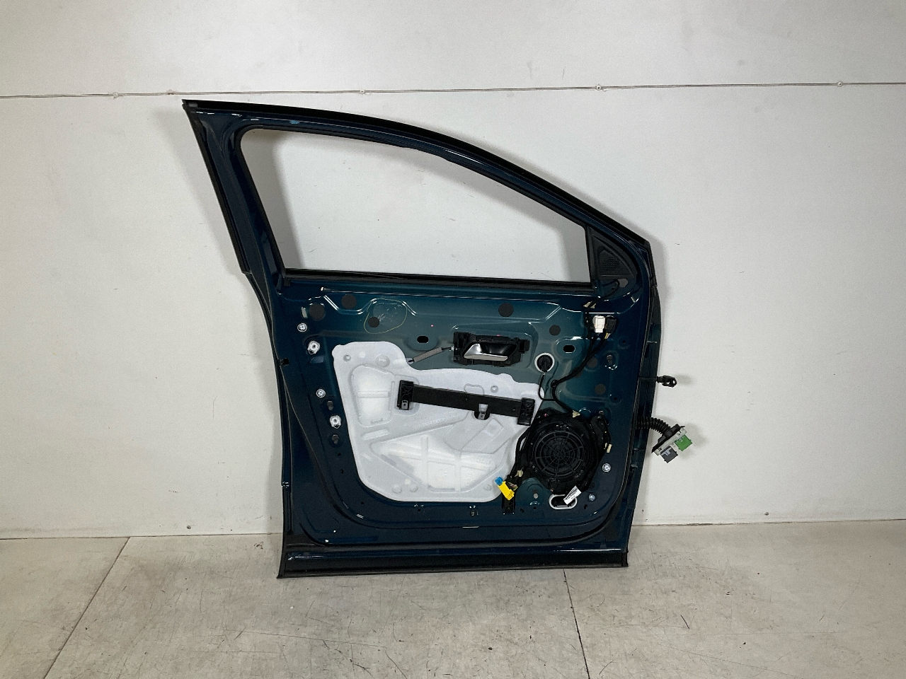 Door left front PEUGEOT 3008 II (MC, MR, MJ, M4) Hybrid4  147 kW  200 PS (10.2019-> )
