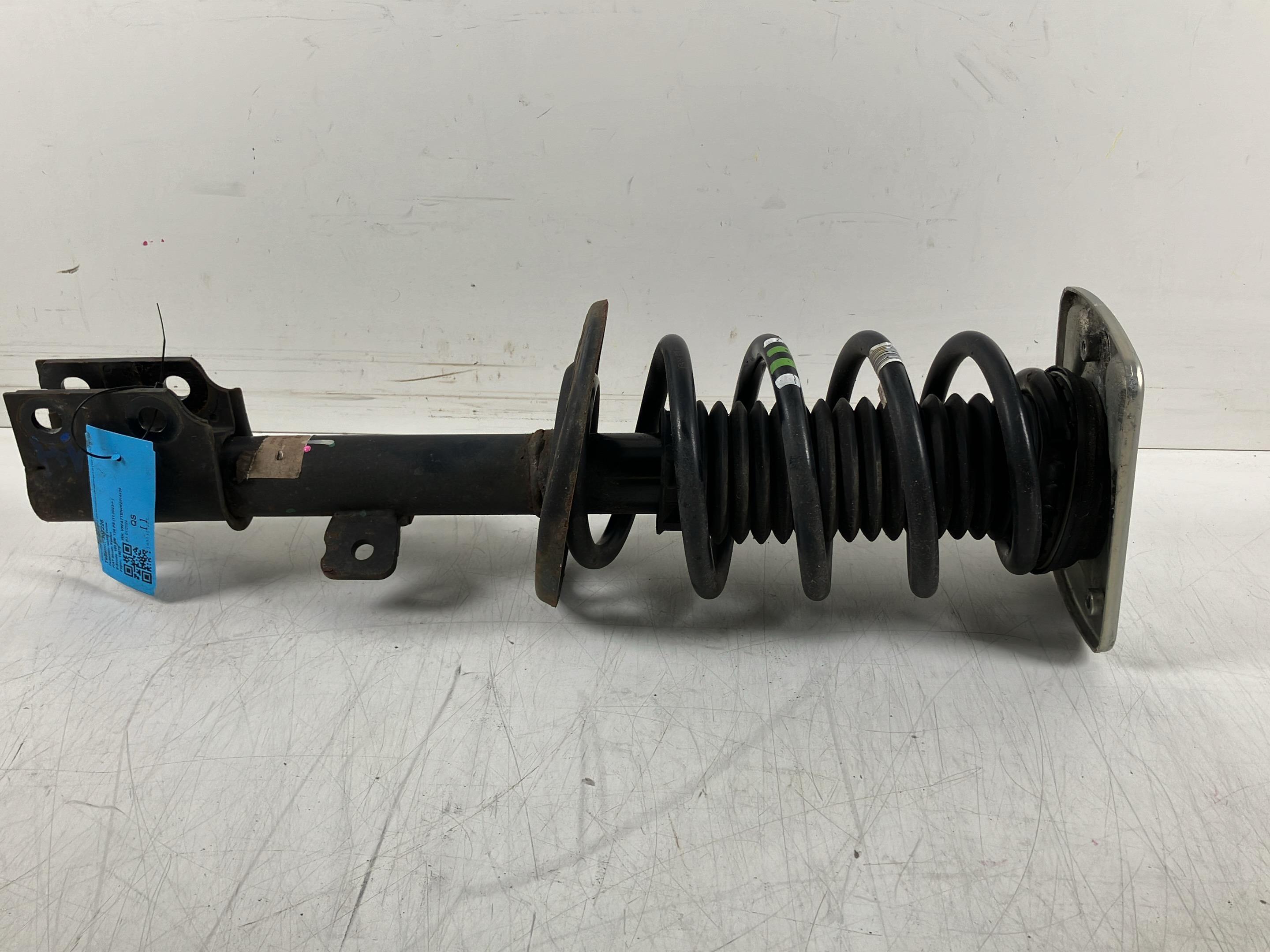 Suspension strut right front FIAT Scudo Kasten E-Scudo  100 kW  136 PS (11.2023-> )