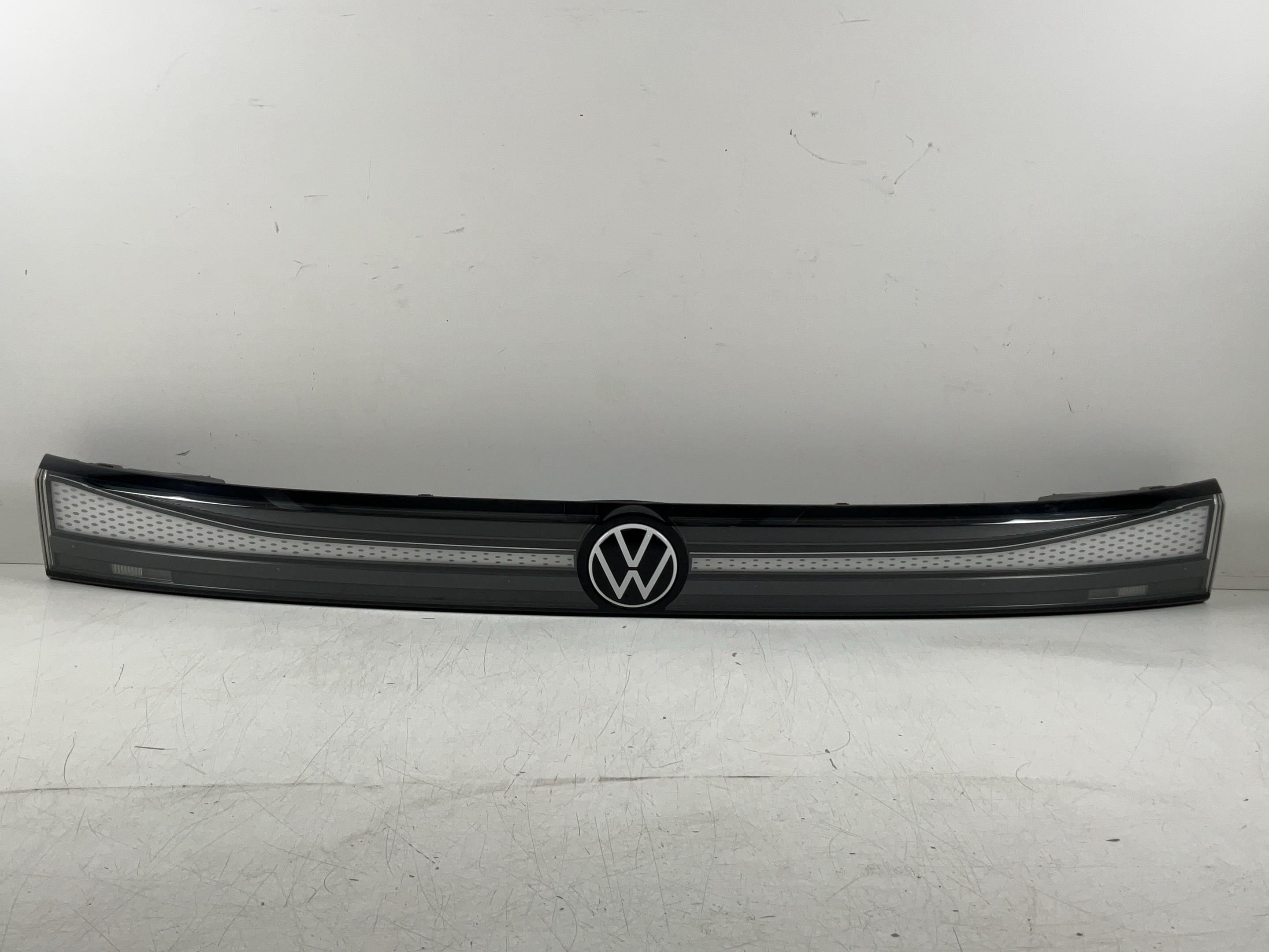 Feu arrière centre VW ID.7 (ED2) Pro  210 kW  286 PS (06.2023-> )