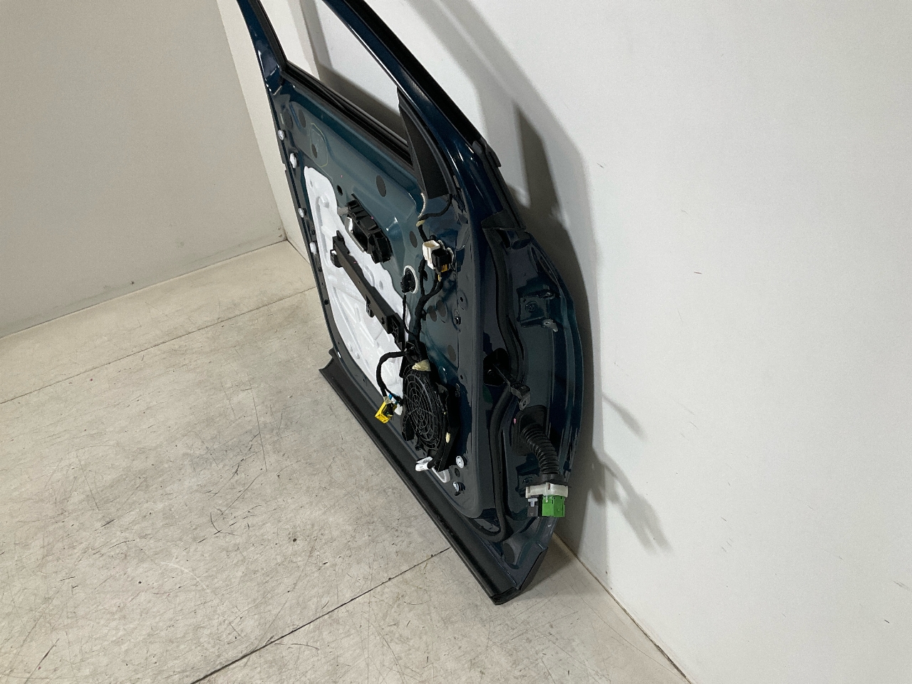 Door left front PEUGEOT 3008 II (MC, MR, MJ, M4) Hybrid4  147 kW  200 PS (10.2019-> )