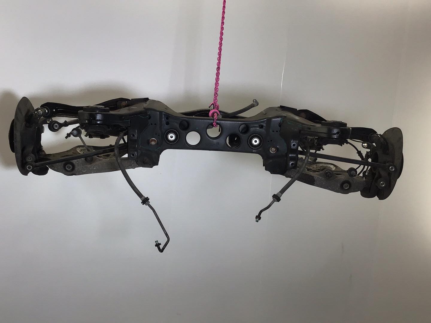 Kompletna oś tylna MERCEDES-BENZ GLE (W166) AMG 63 4-matic  410 kW  557 PS (04.2015-> )