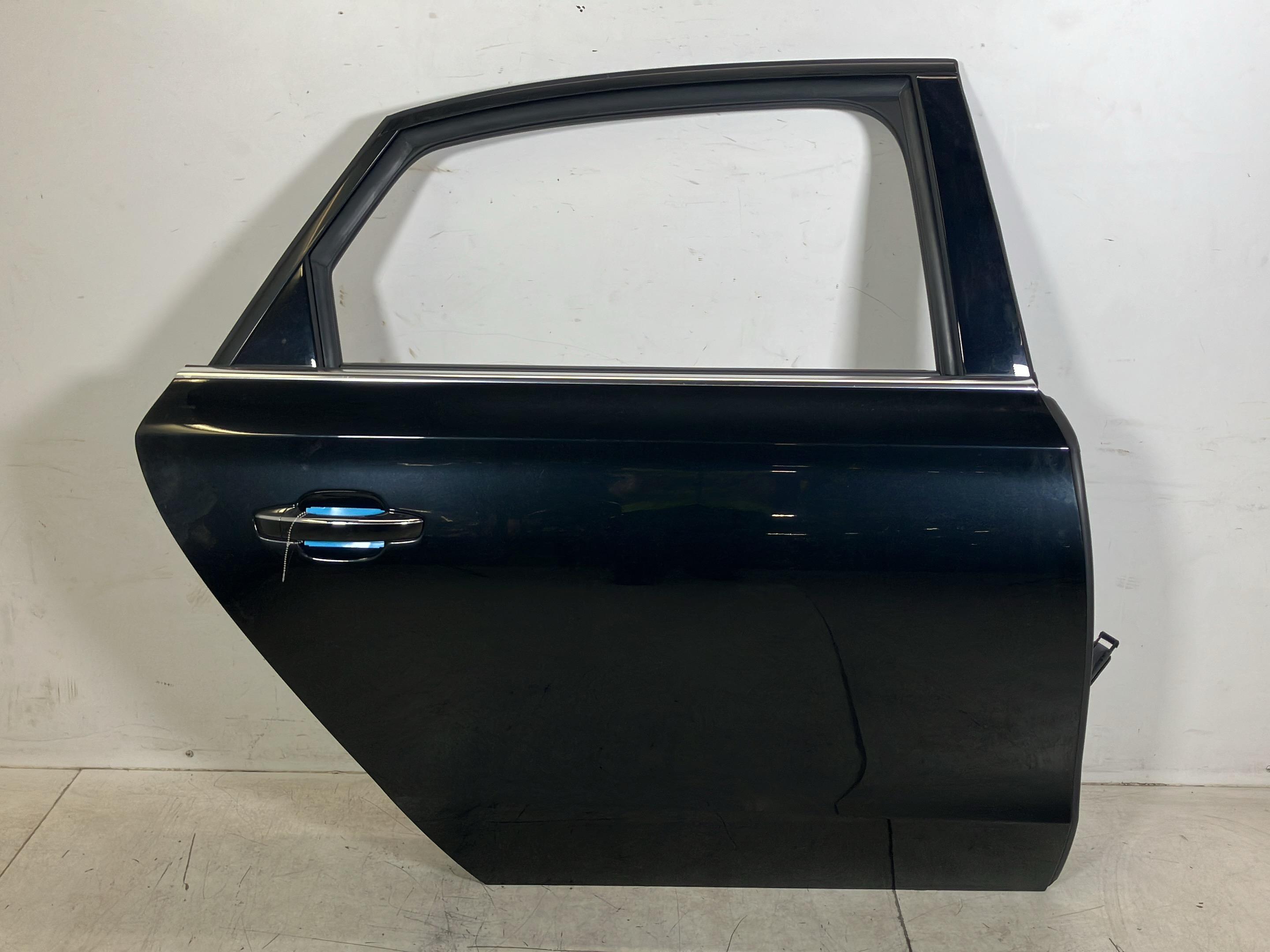 Door left rear AUDI A8 (4H) 3.0 TDI quattro  190 kW  258 PS (10.2013-01.2018)