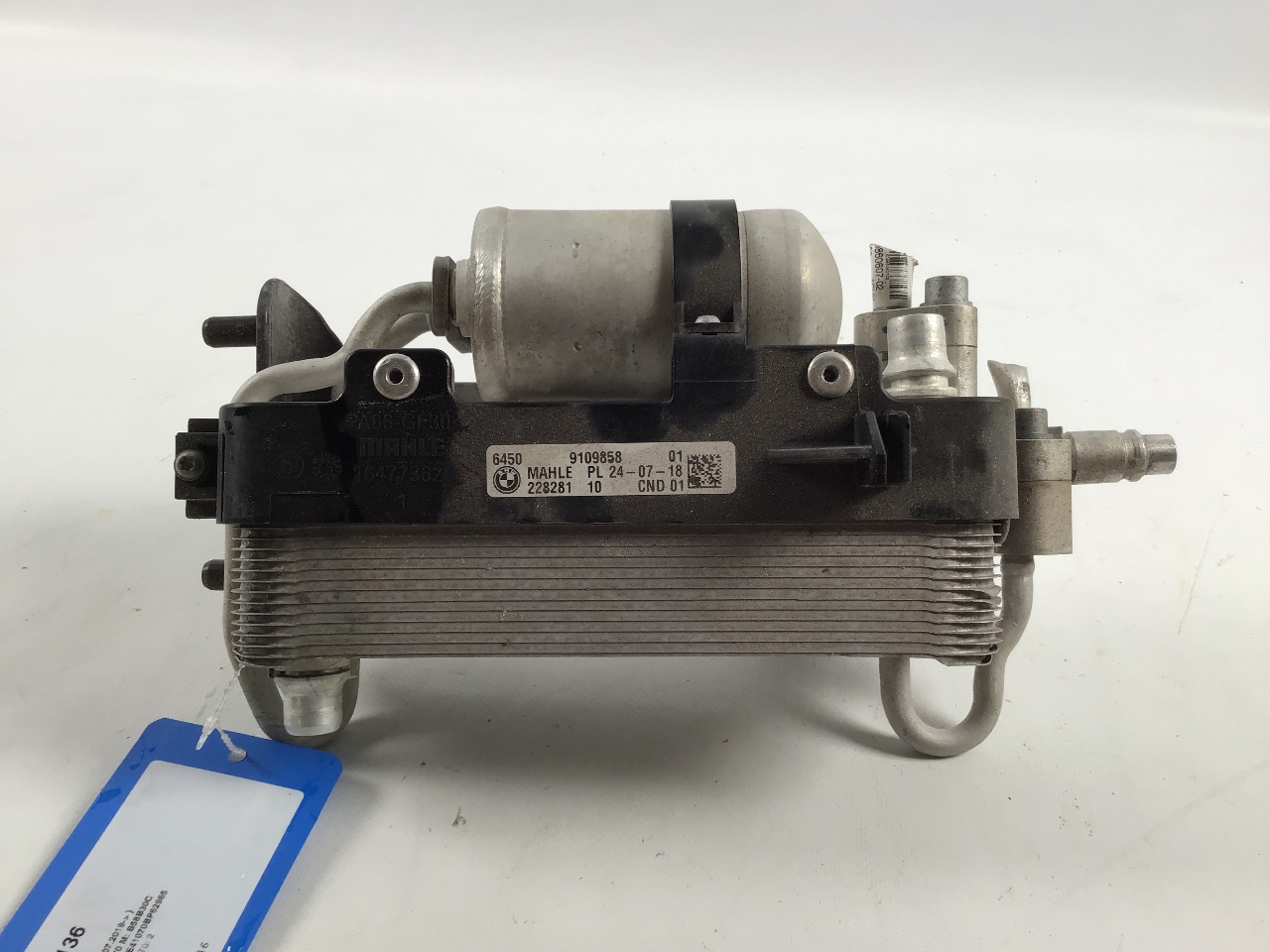 Condenseur de climatisation BMW 8er Coupe (G15, F92) 840i xDrive  250 kW  340 PS (07.2019-> ) Condenseur de climatisation BMW 8er Coupe (G15, F92) 840i xDrive  250 kW  340 PS (07.2019-> )