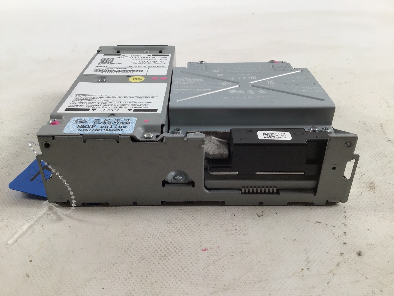 Headunit (Multimedia) AUDI e-tron (GEN) Electric quattro  300 kW  408 PS (09.2018-> )