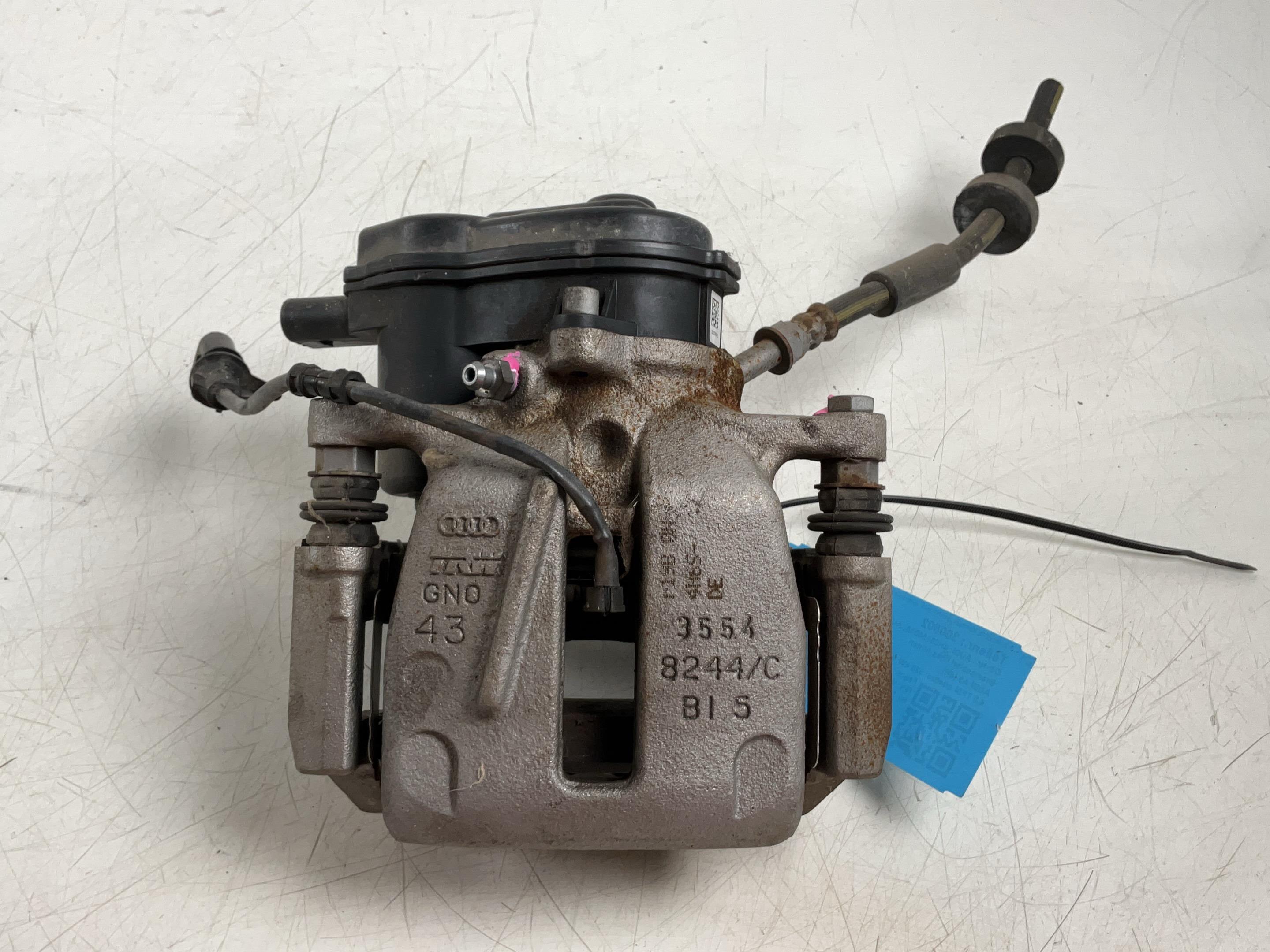 Brake caliper left rear AUDI A8 (4H) 4.0 TFSI quattro  320 kW  435 PS (10.2013-12.2015)