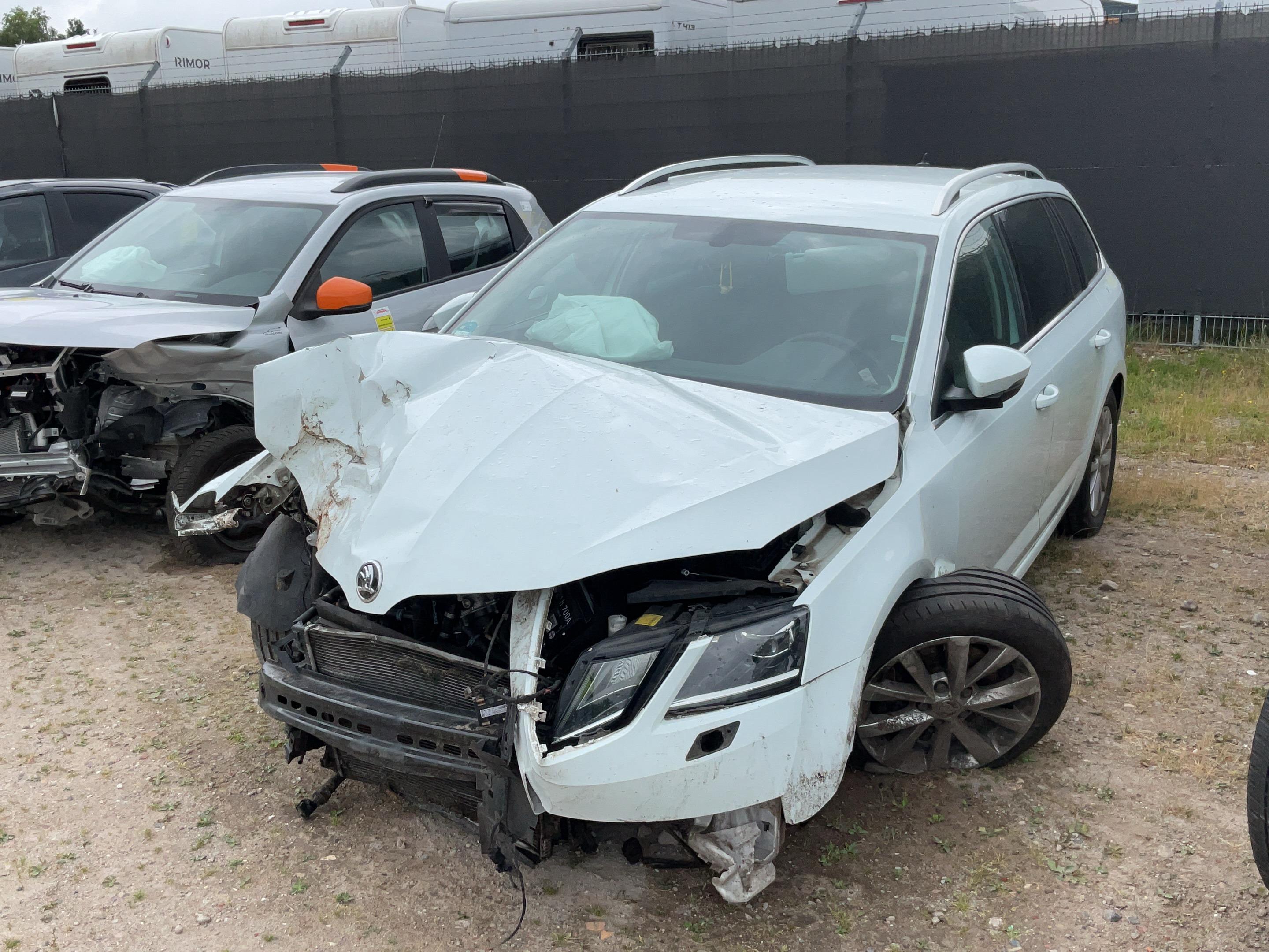 SKODA Octavia III Kombi (5E) 2.0 TDI