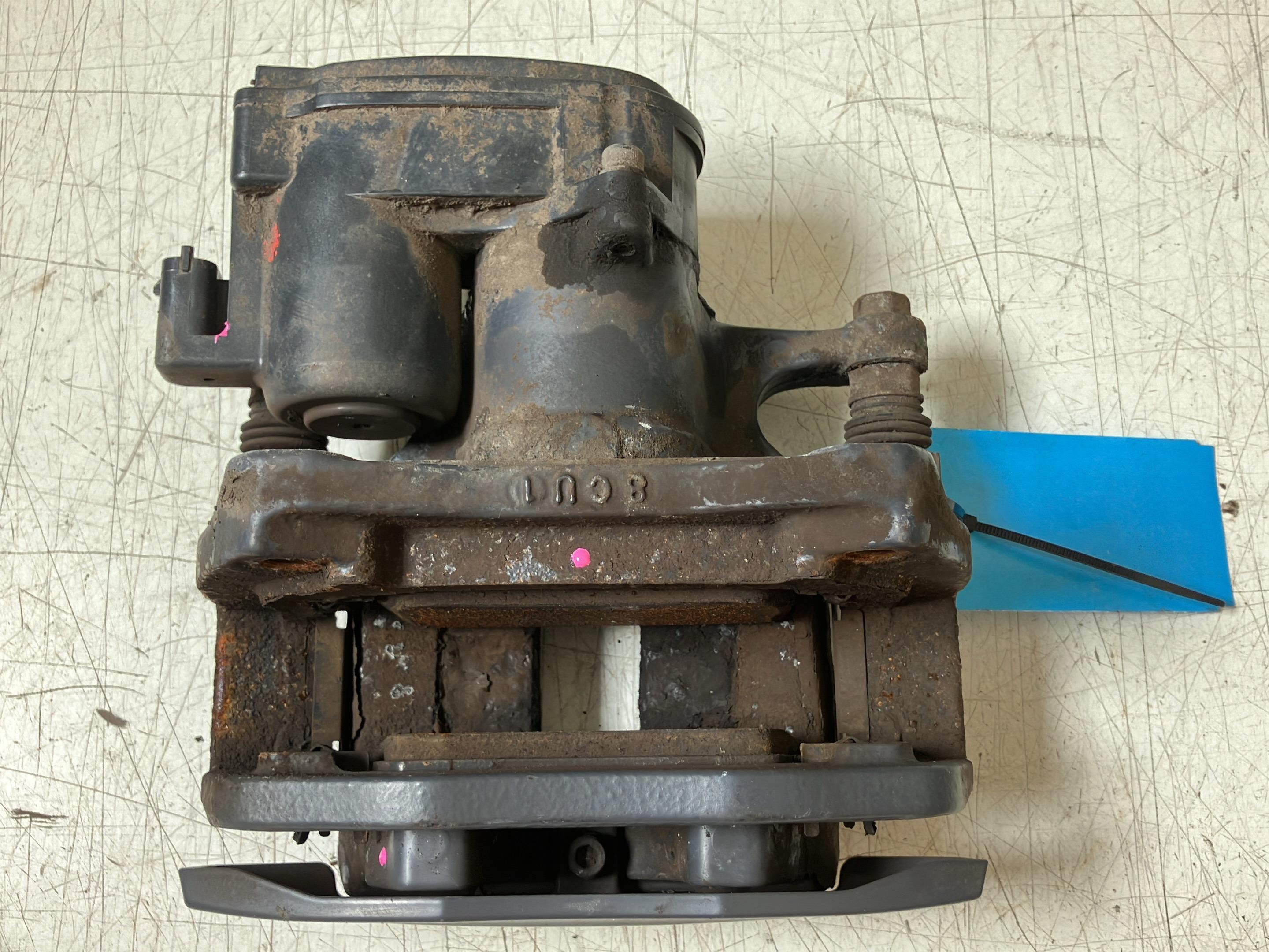 Brake caliper right rear TESLA Model X (5YJX) 100D AWD  386 kW  525 PS (08.2017-> )