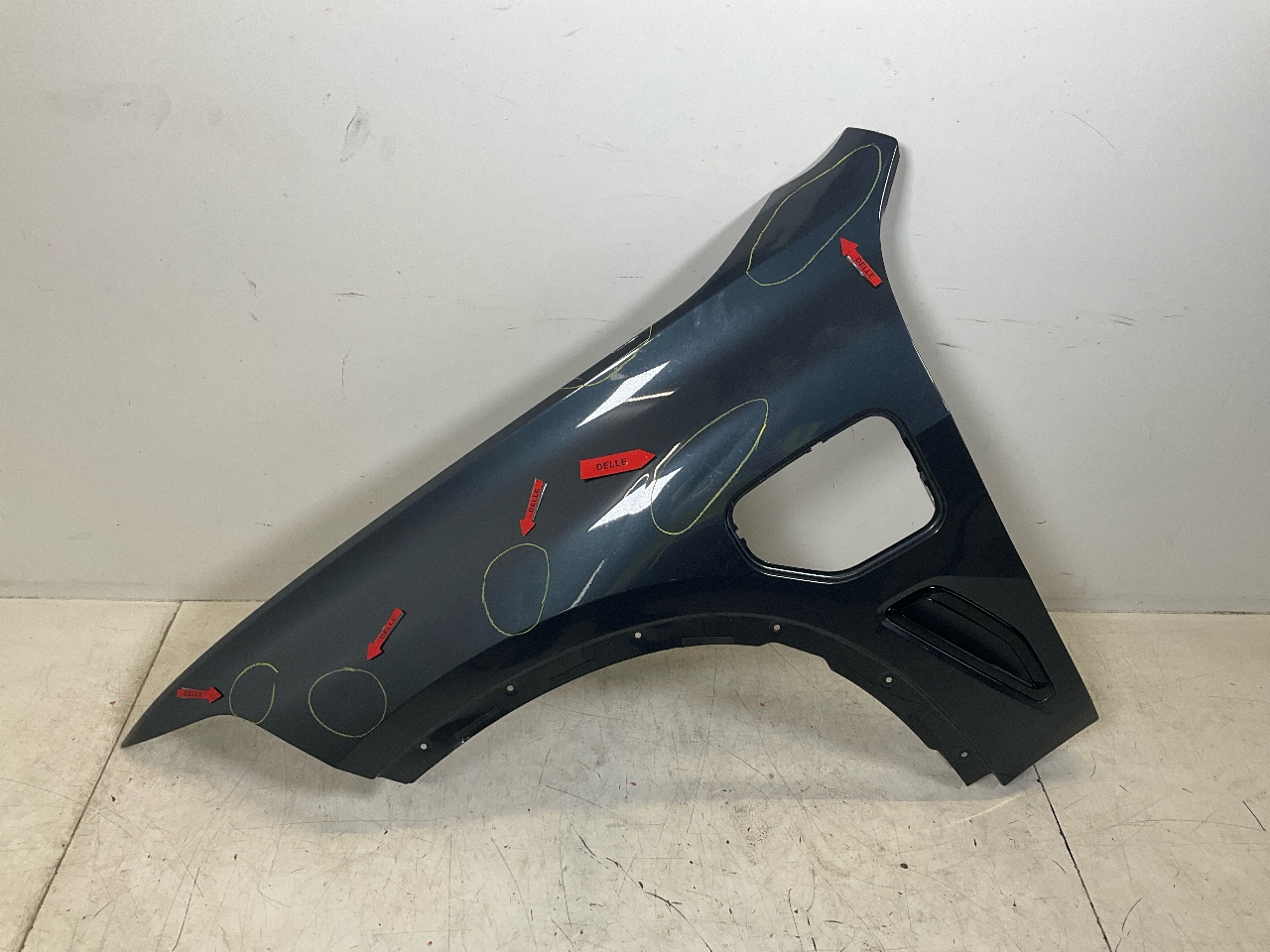 Kotflügel links vorne BMW X5 (G05, F95) xDrvie 45e iPerformance  290 kW  394 PS (06.2019-> ) Kotflügel links vorne BMW X5 (G05, F95) xDrvie 45e iPerformance  290 kW  394 PS (06.2019-> )