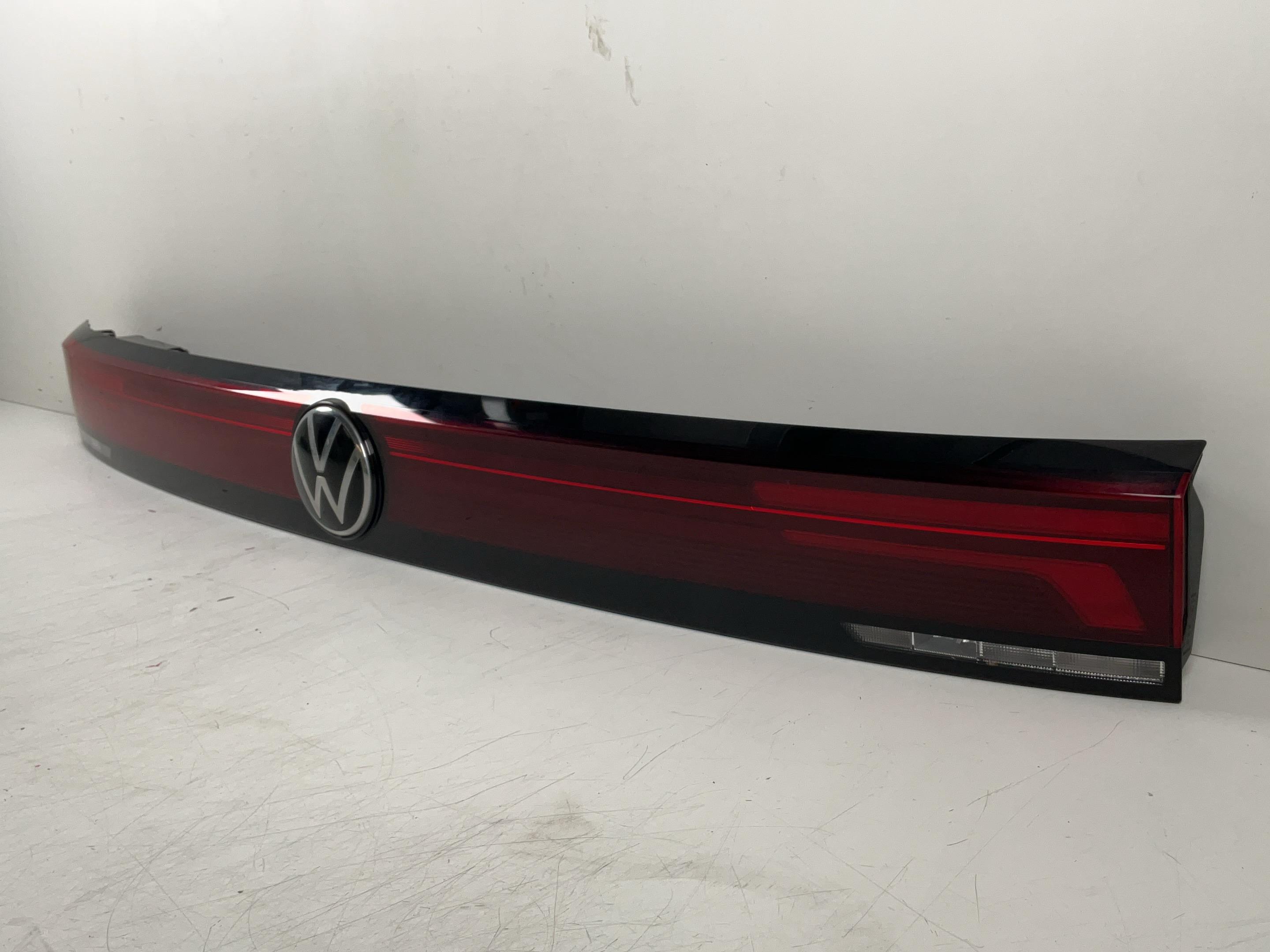 Tail-lamp middle VW Tiguan III (CT1) 1.5 eTSI  110 kW  150 PS (09.2023-> )