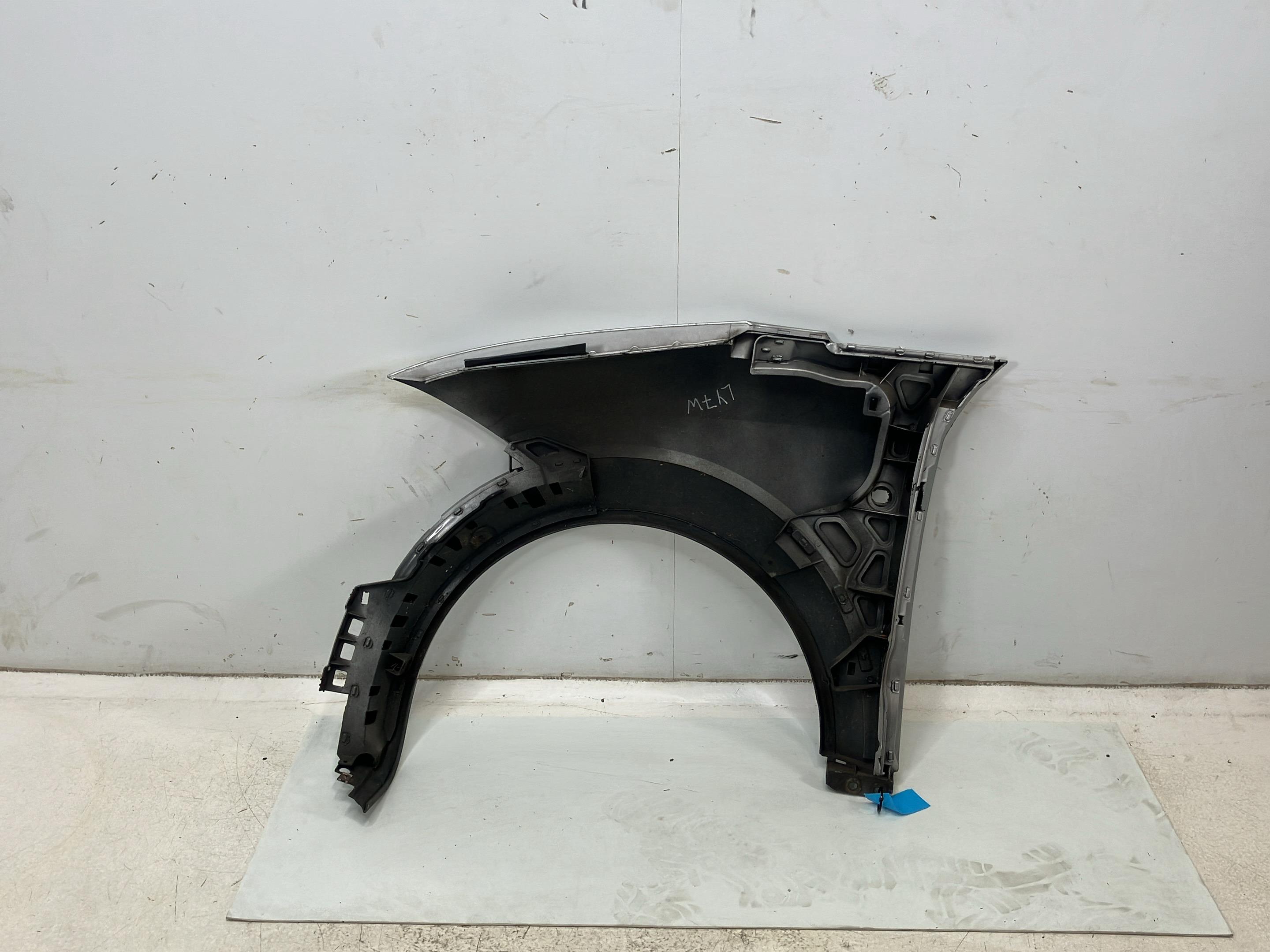 Fender right front AUDI A2 (8Z) 1.4  55 kW  75 PS (02.2000-08.2005)