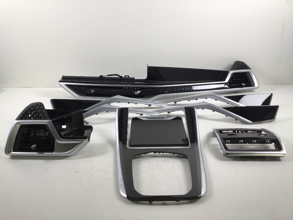 Interior trim set BMW X5 (G05, F95) xDrive40d Mild-Hybrid  259 kW  352 PS (06.2023-> ) Interior trim set BMW X5 (G05, F95) xDrive40d Mild-Hybrid  259 kW  352 PS (06.2023-> )