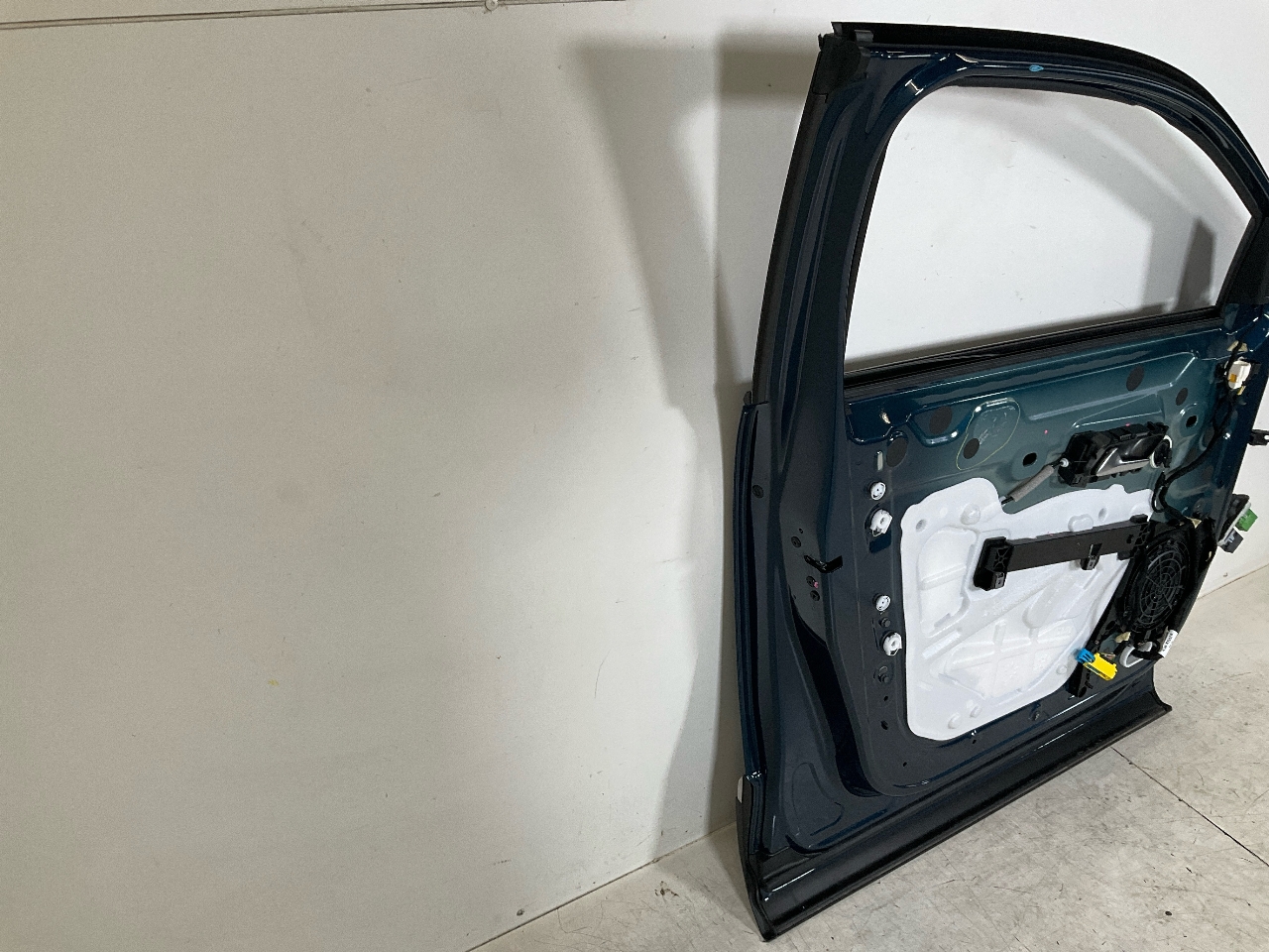Door left front PEUGEOT 3008 II (MC, MR, MJ, M4) Hybrid4  147 kW  200 PS (10.2019-> )