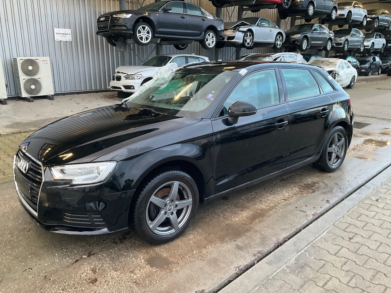 AUDI