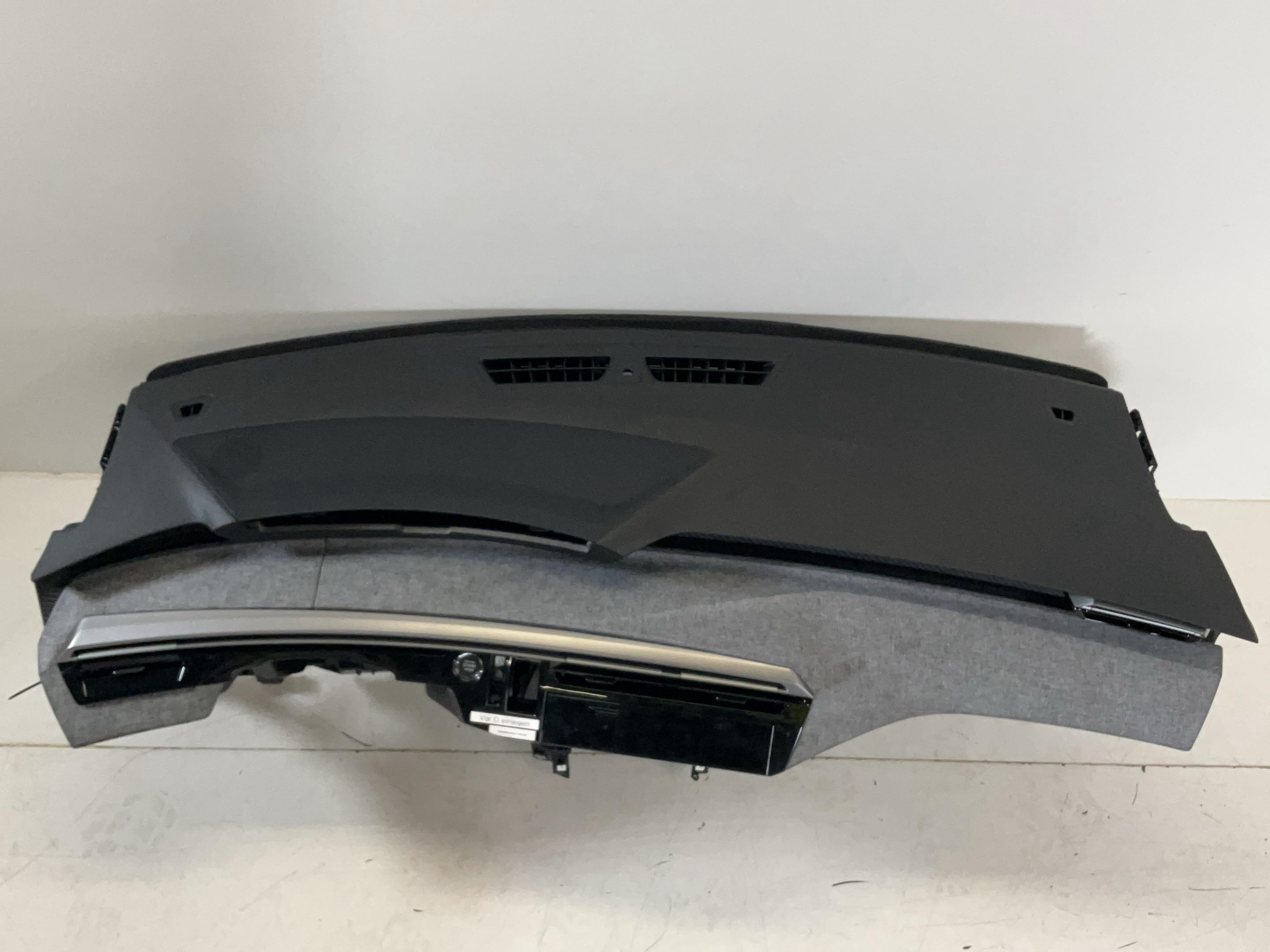 Dashboard PEUGEOT 3008 II (MC, MR, MJ, M4) 1.2 Hybrid 136  100 kW  136 PS (05.2023-> )