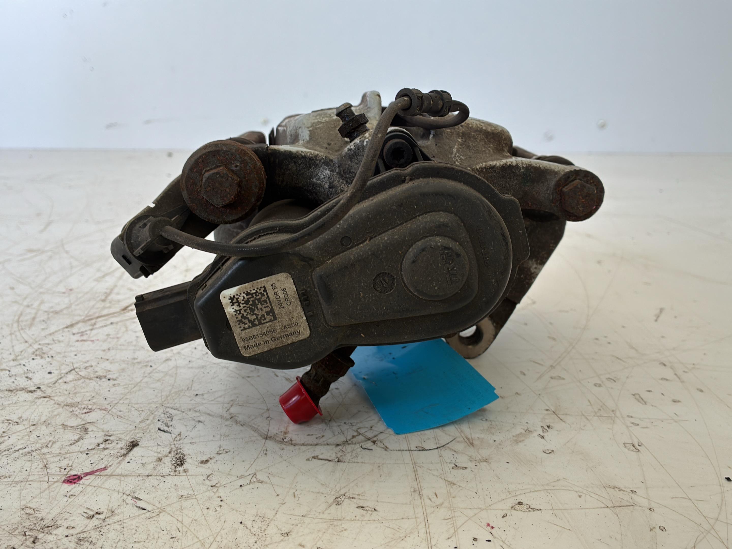 Brake caliper left rear PORSCHE Macan 1 (95B) 3.0 S Diesel  190 kW  258 PS (02.2014-> )