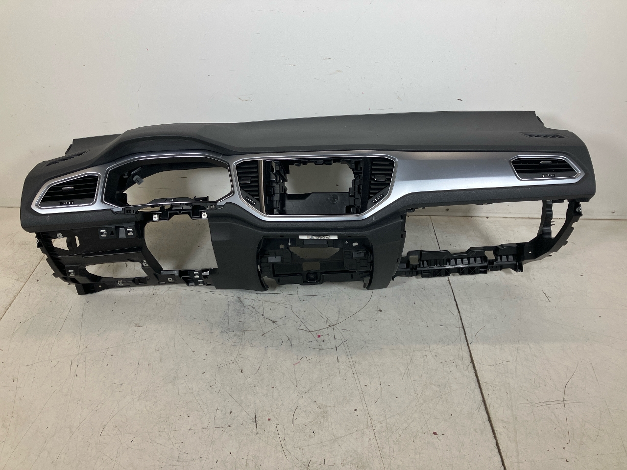 Armaturenbrett VW T-Roc (A11) 2.0 TDI  110 kW  150 PS (03.2018-> )
