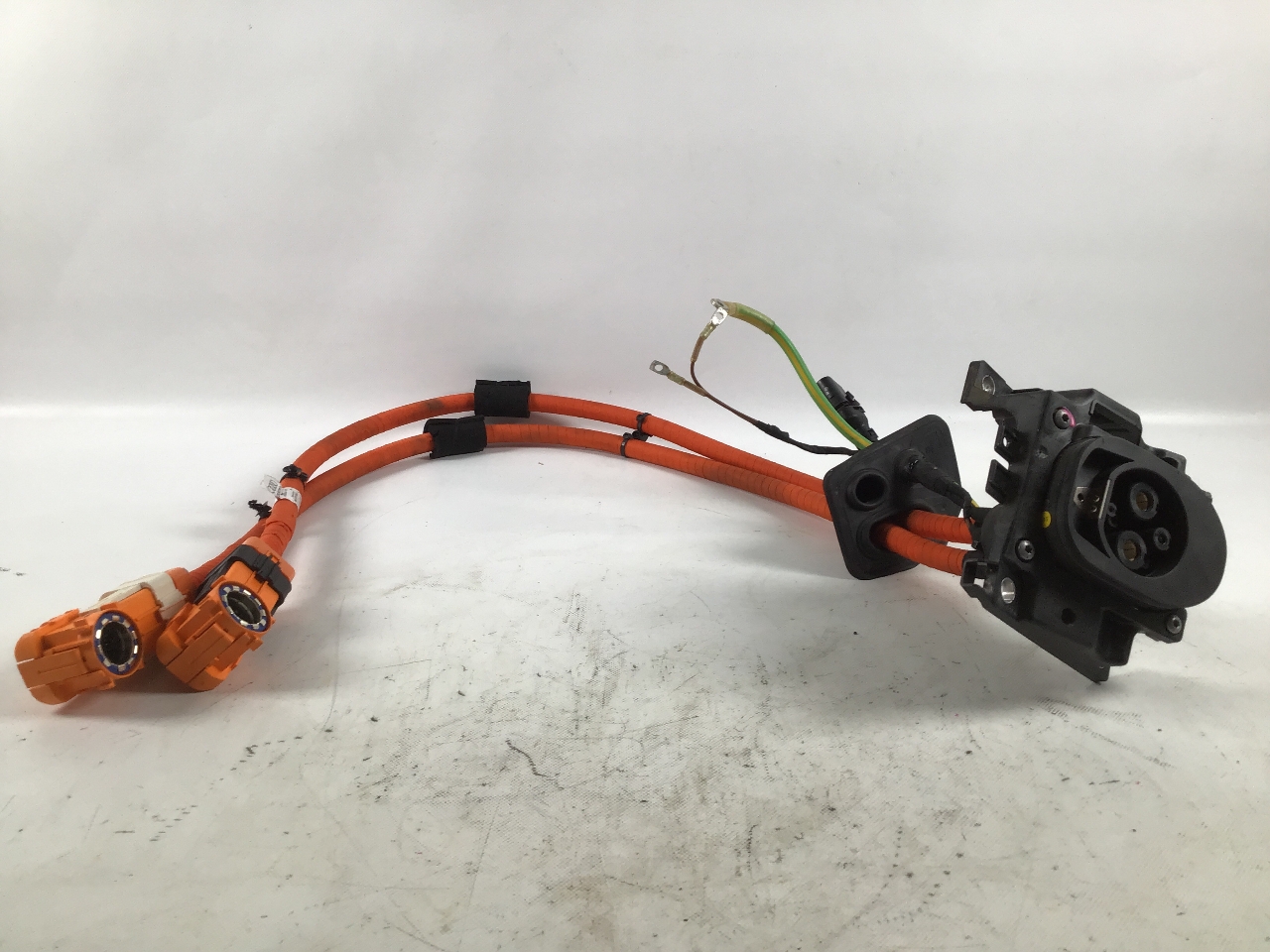 HV Charging cable AUDI e-tron (GEN) Electric quattro  300 kW  408 PS (09.2018-> ) HV Charging cable AUDI e-tron (GEN) Electric quattro  300 kW  408 PS (09.2018-> )