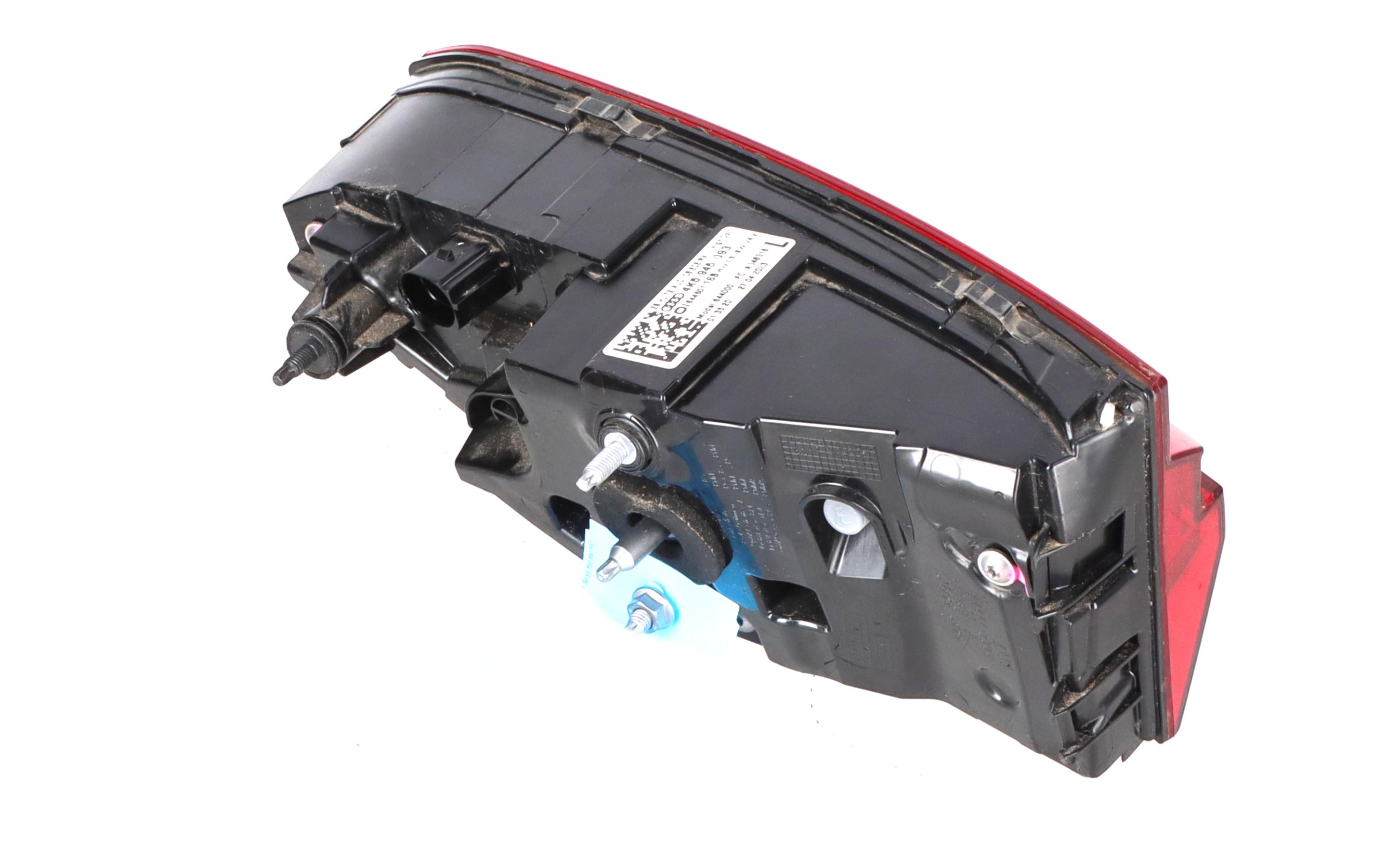 Tail-lamp inside left AUDI A6 Avant (4A, C8) 40 TDI Mild Hybrid  150 kW  204 PS (05.2018-> )
