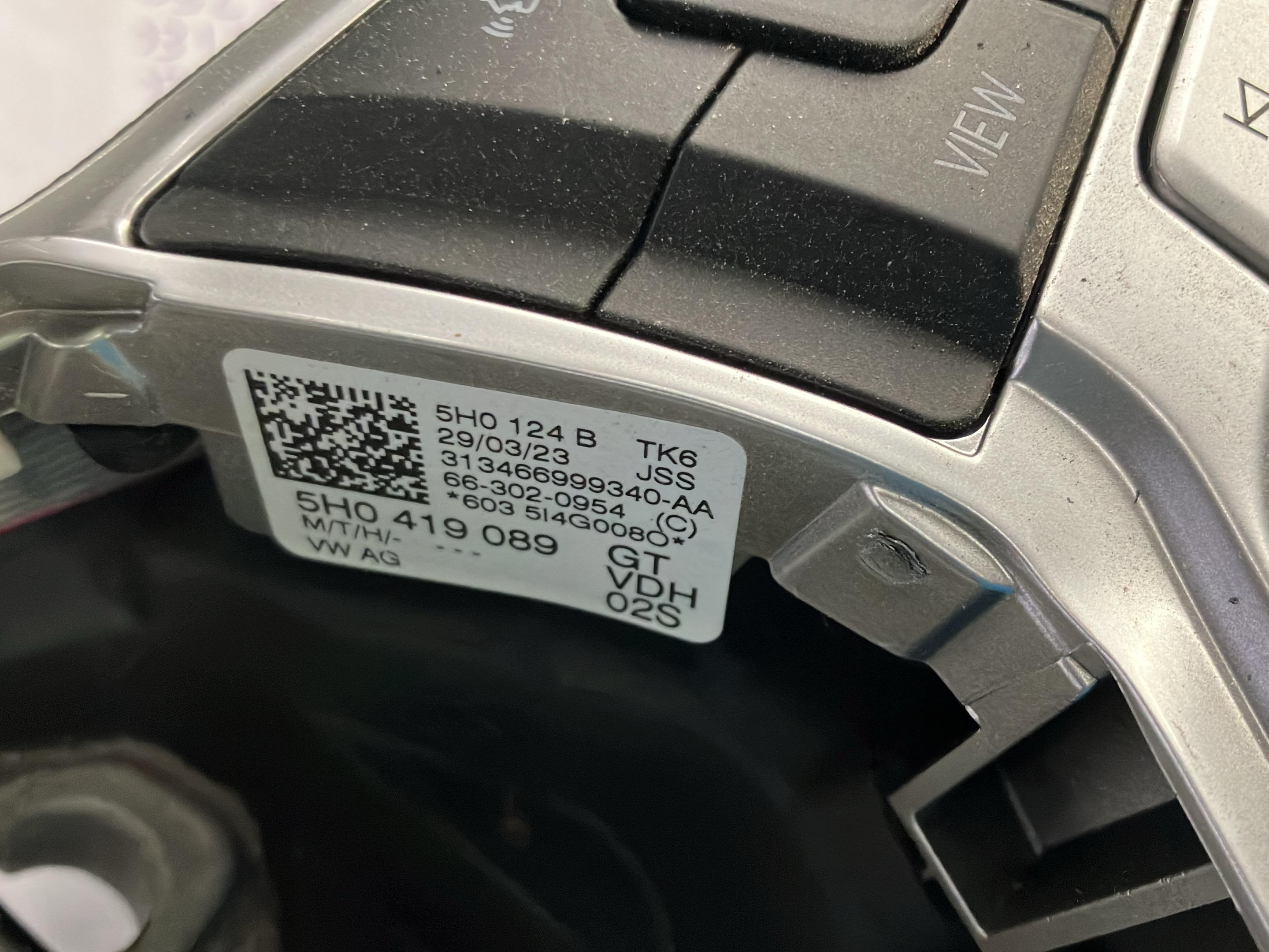 Kierownica VW Golf VIII (CD) 1.5 eTSI  110 kW  150 PS (12.2019-> )